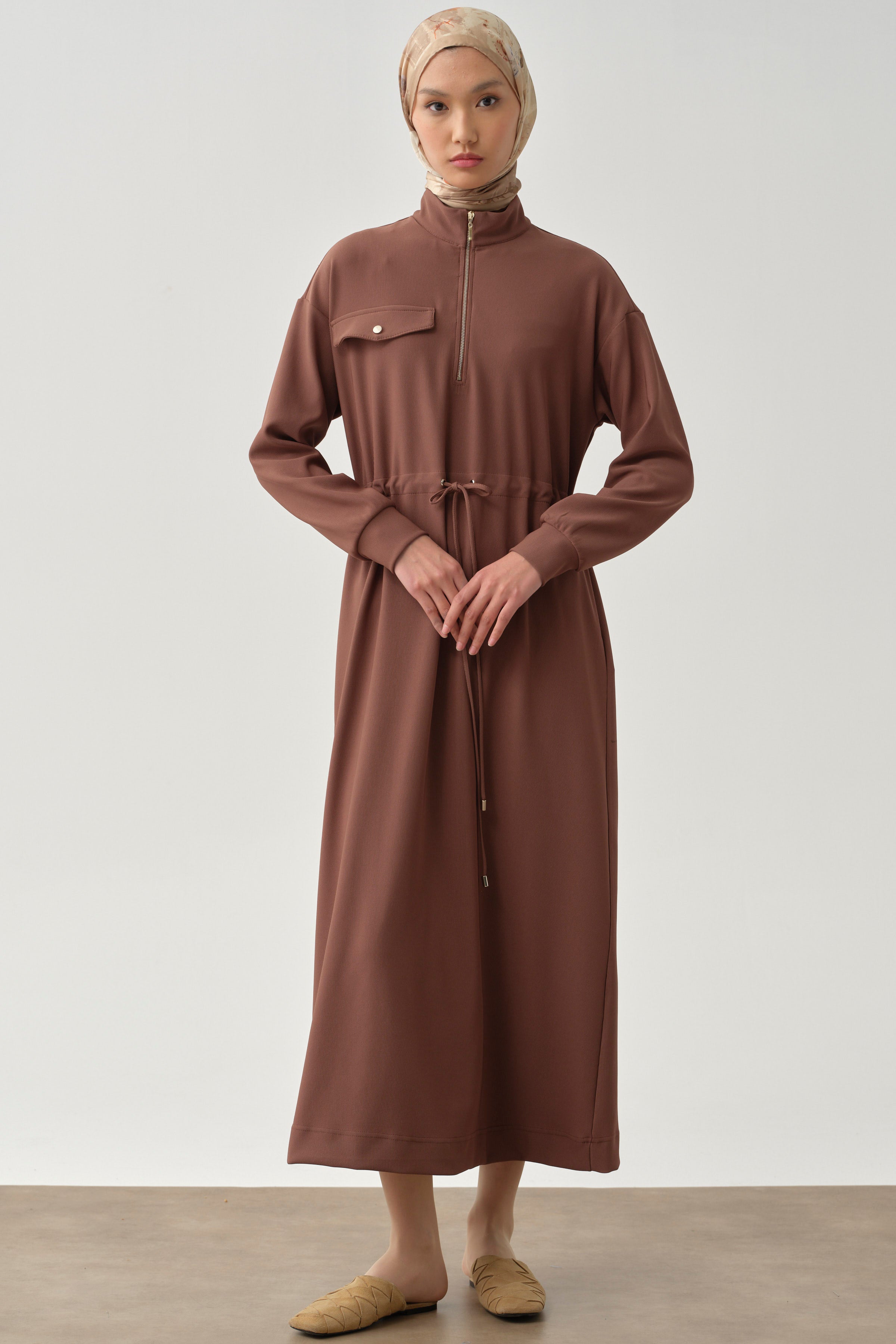 Bel Bağcıklı Örme Elbise - Kahve TUGBA