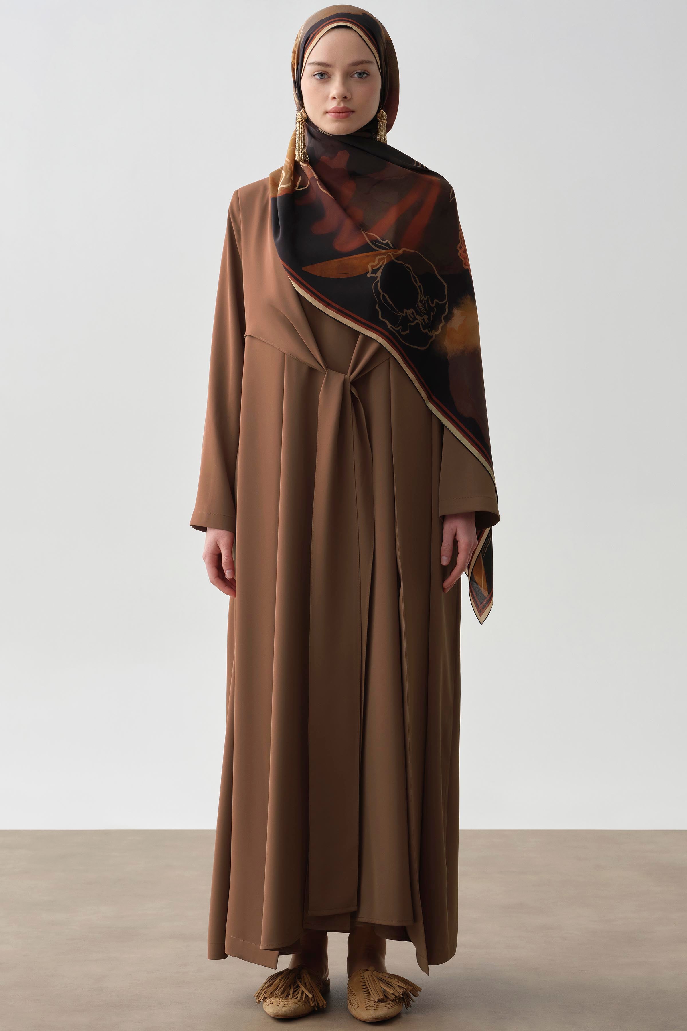 Bel Bağlama Detaylı Abaya - Taba TUGBA