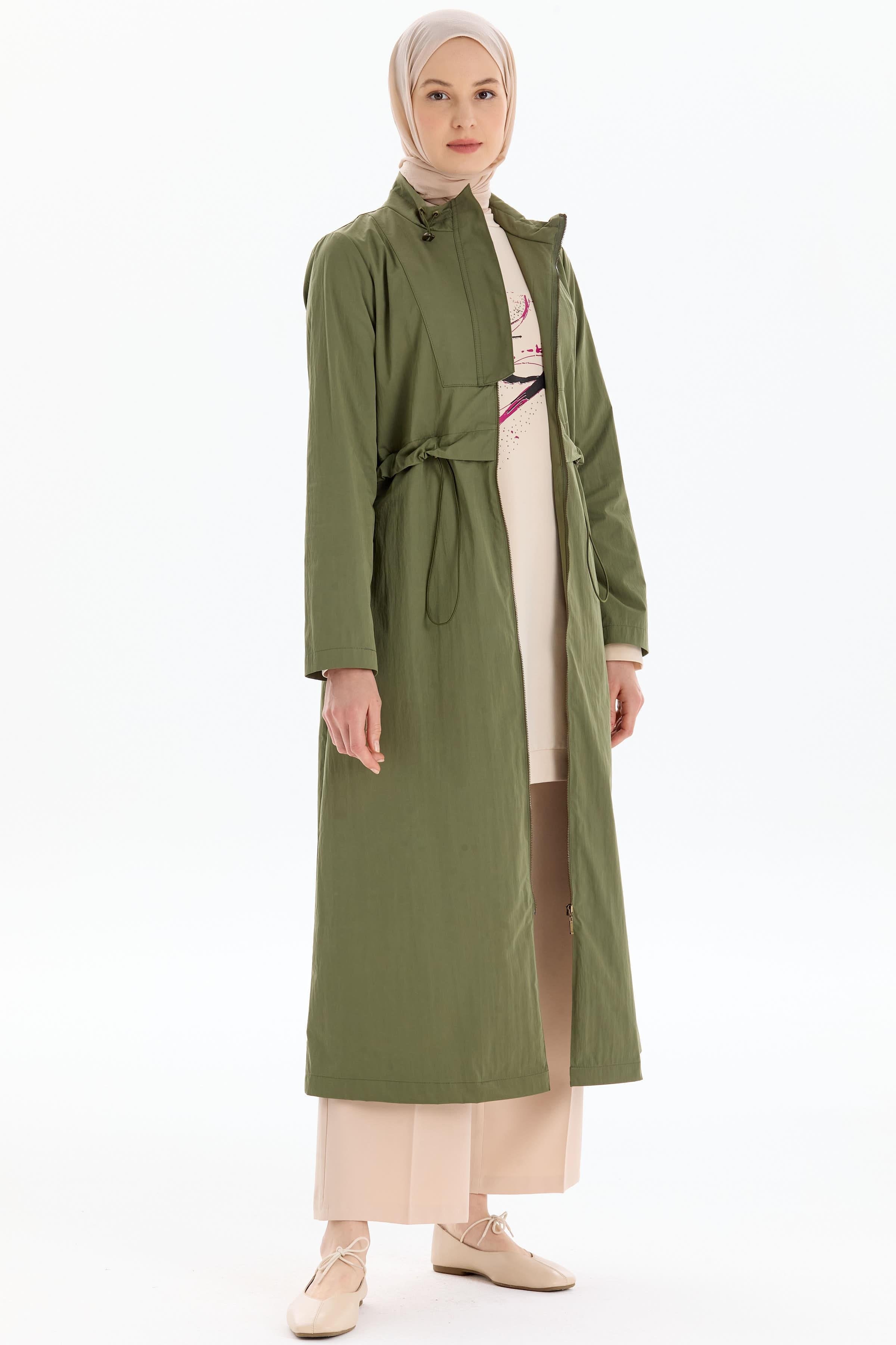 Bel Büzgülü Dik Yakalı Yağmurluk - Haki TUGBA