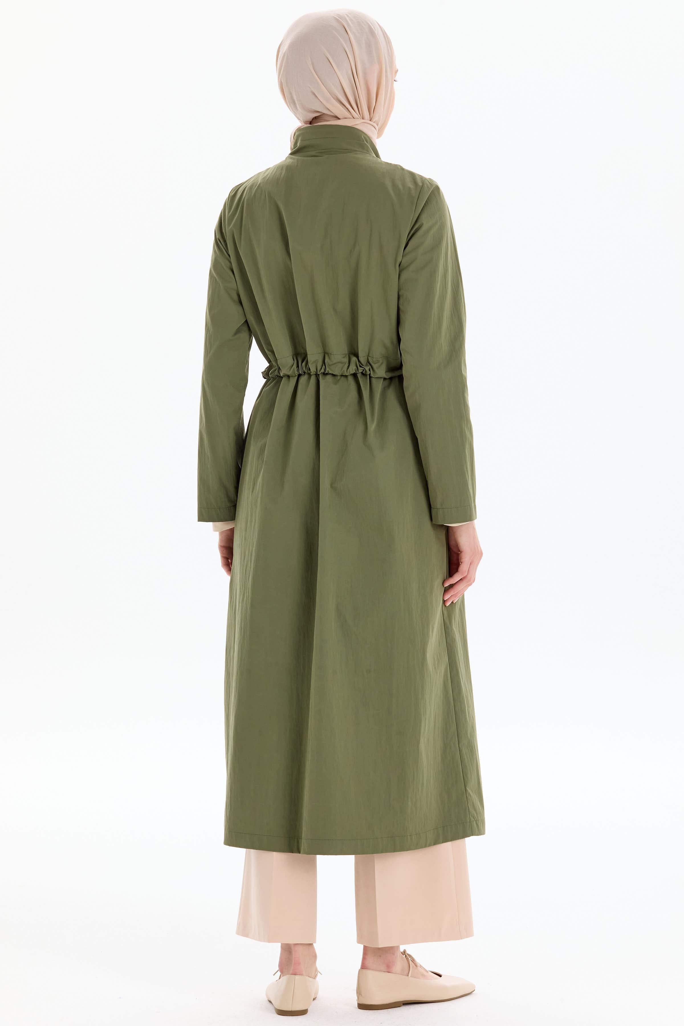 Bel Büzgülü Dik Yakalı Yağmurluk - Haki TUGBA