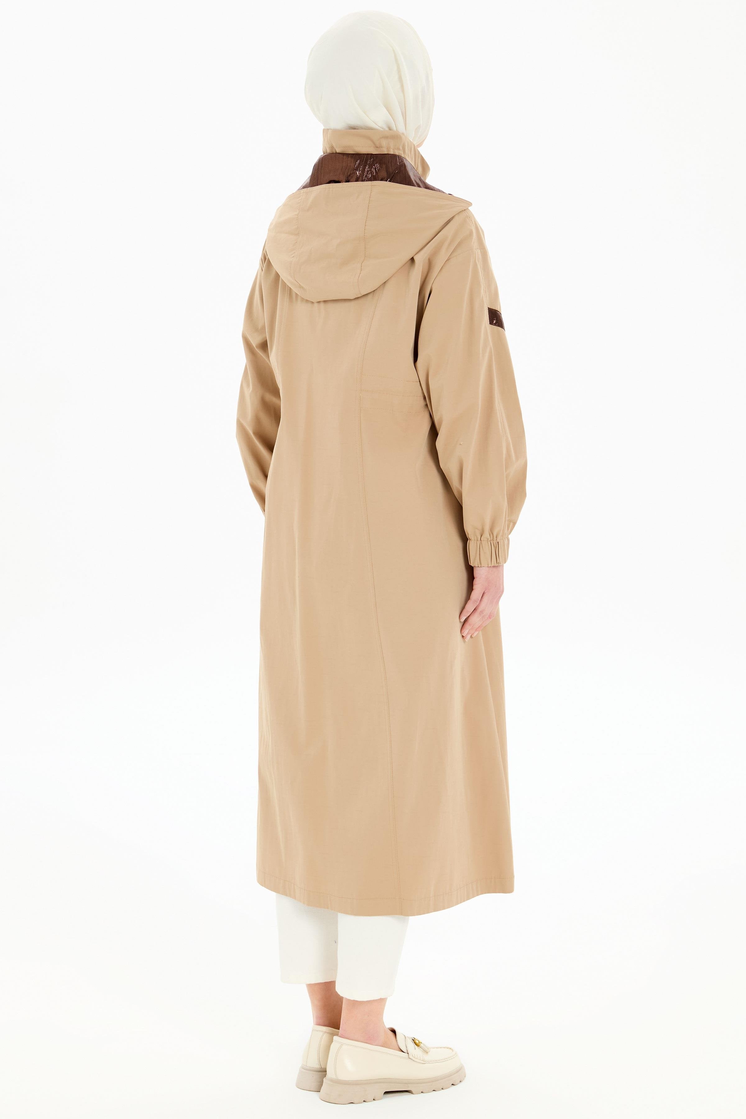 Bel Büzgülü Garnili Yağmurluk - Bej TUGBA