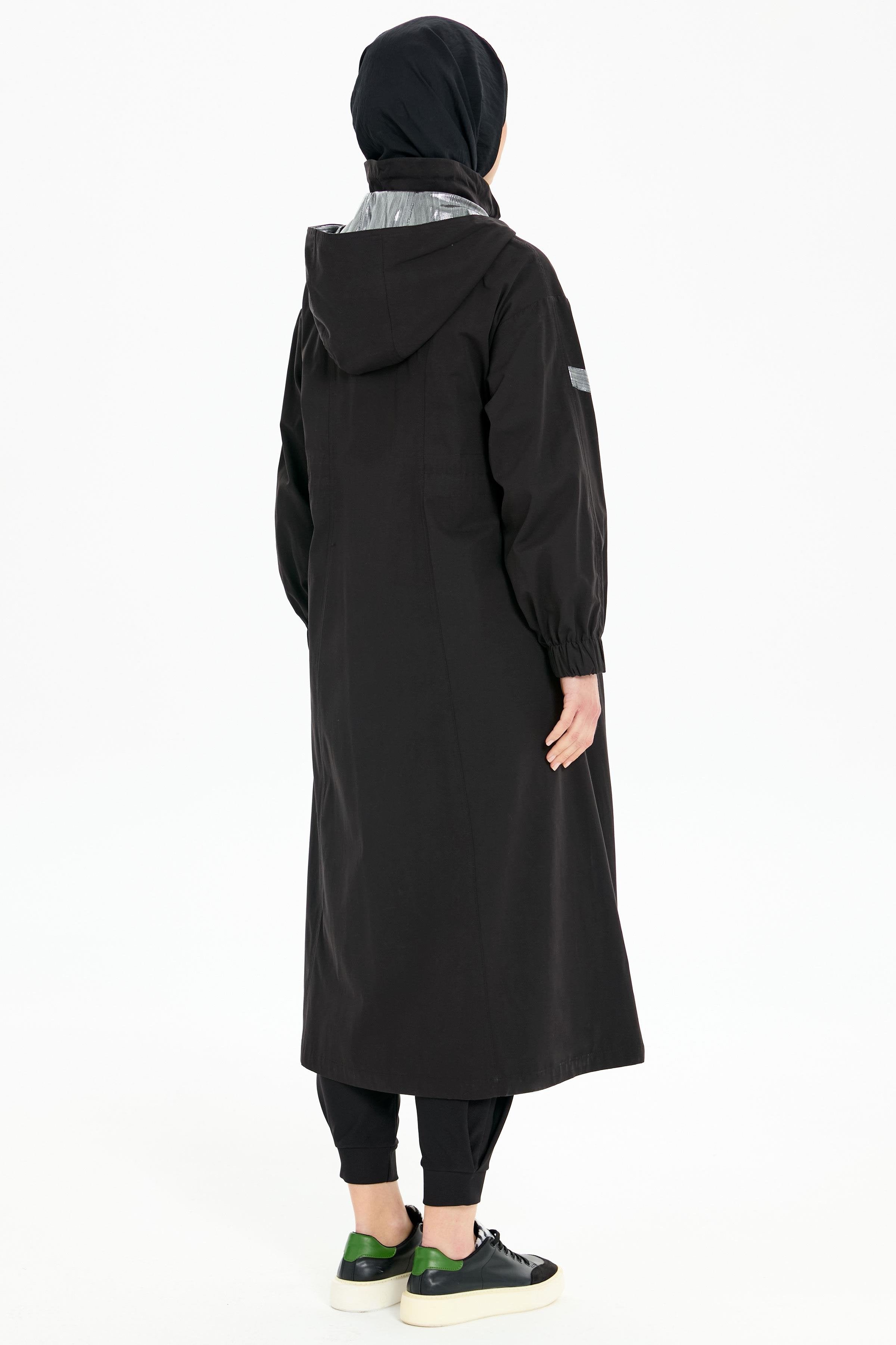 Bel Büzgülü Garnili Yağmurluk - Siyah TUGBA