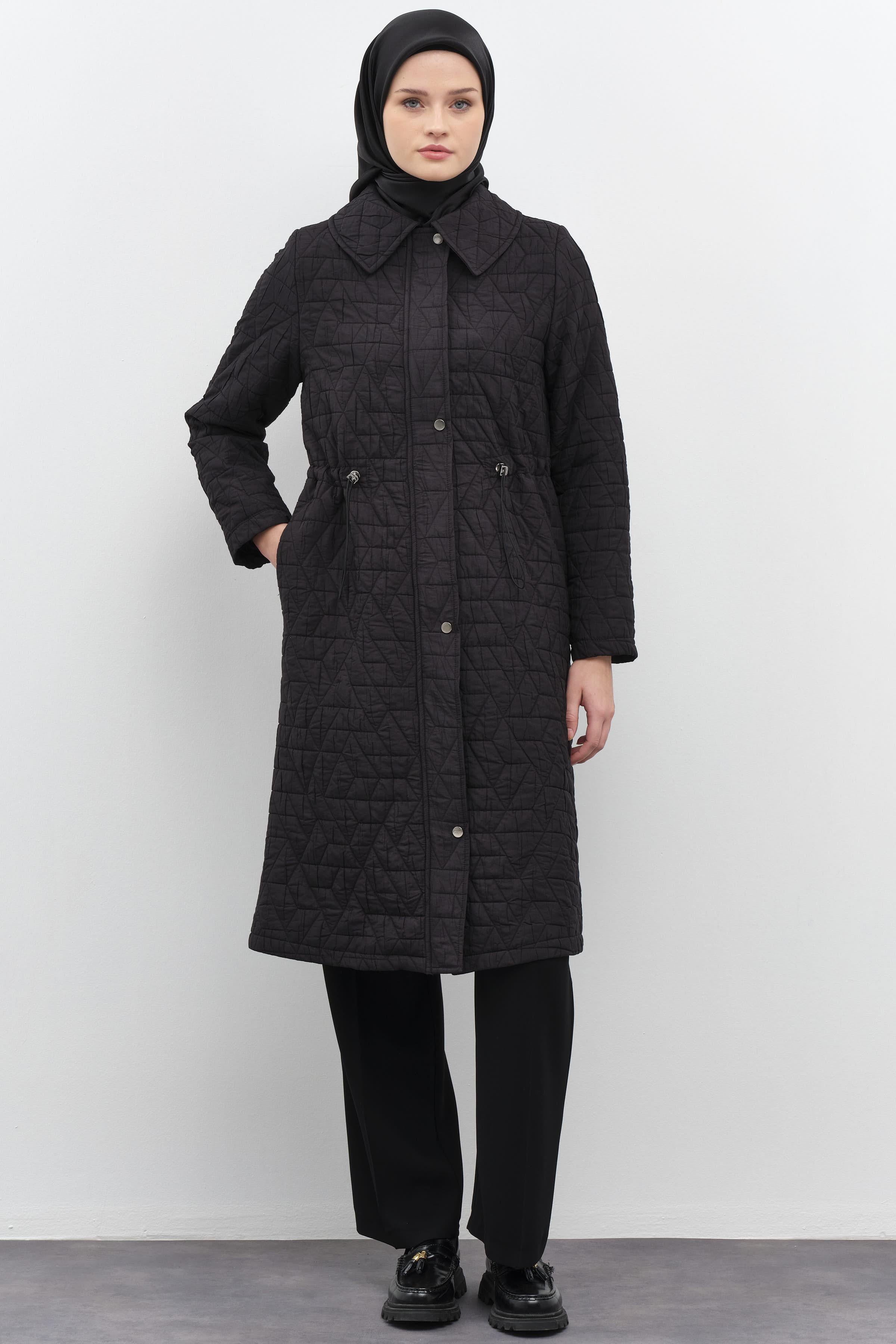 Bel Büzgülü İnce Kapitone Kap - Siyah TUGBA