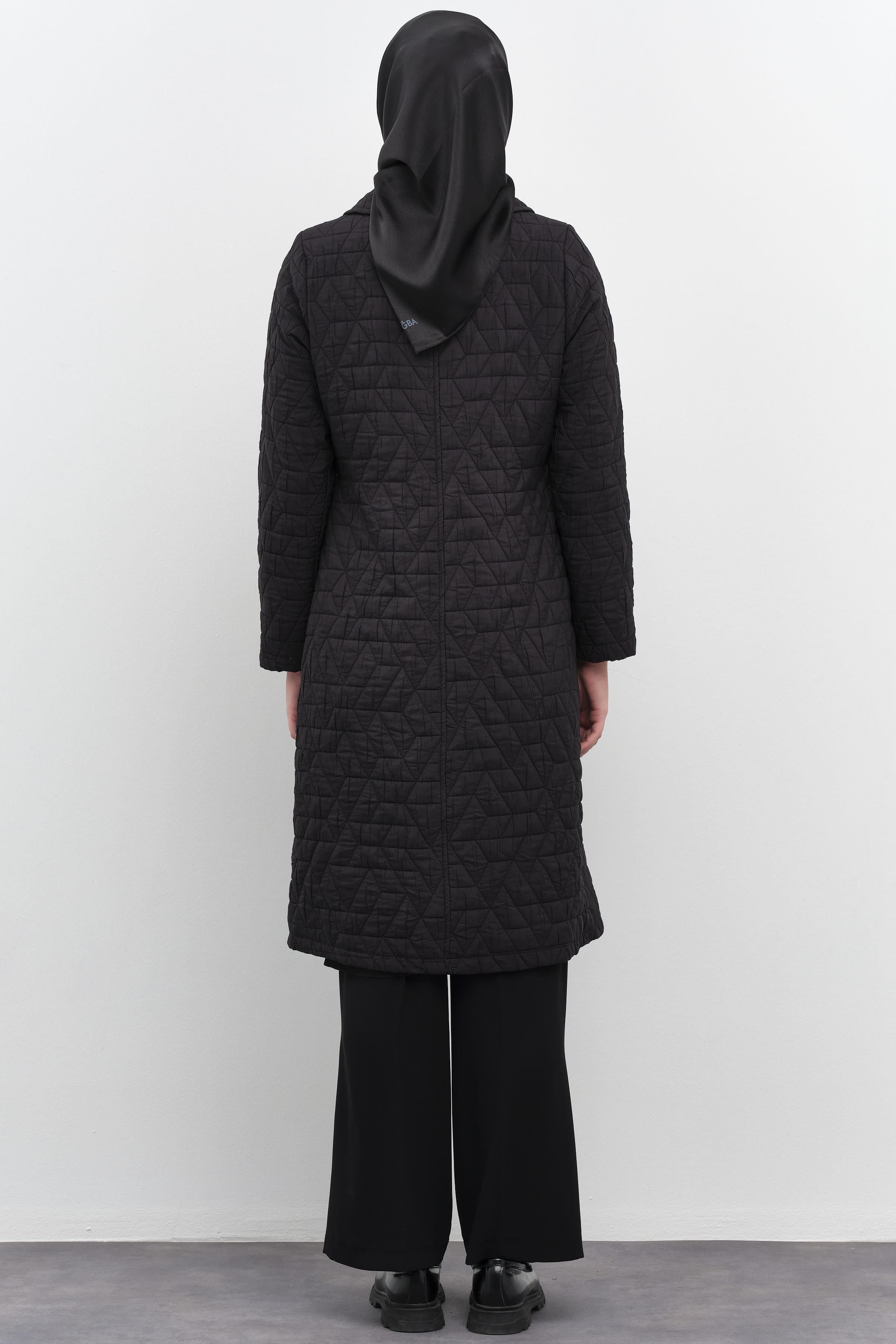 Bel Büzgülü İnce Kapitone Kap - Siyah TUGBA