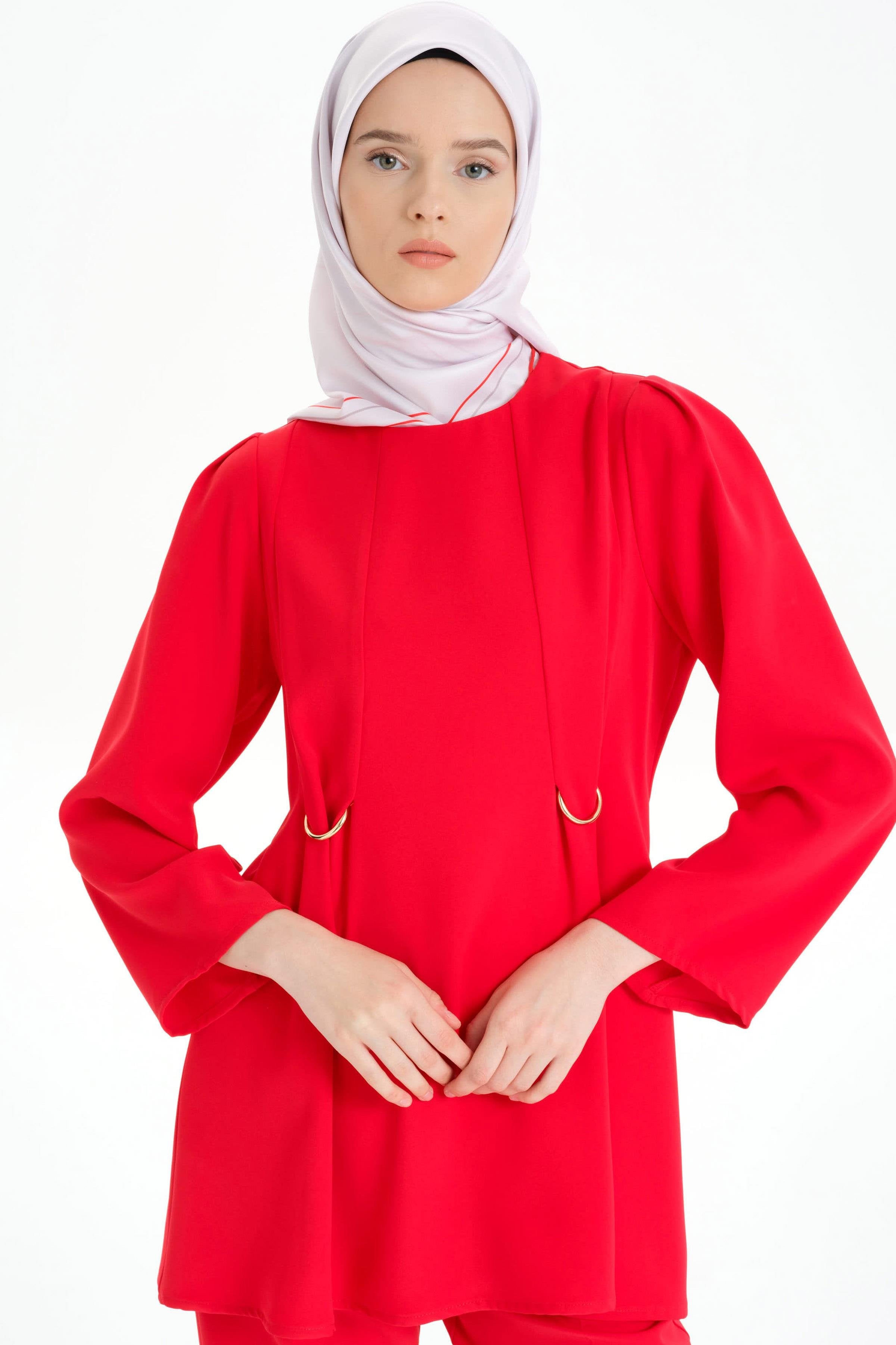 Bel Kısmı Toka Detaylı Bluz - Kırmızı TUGBA