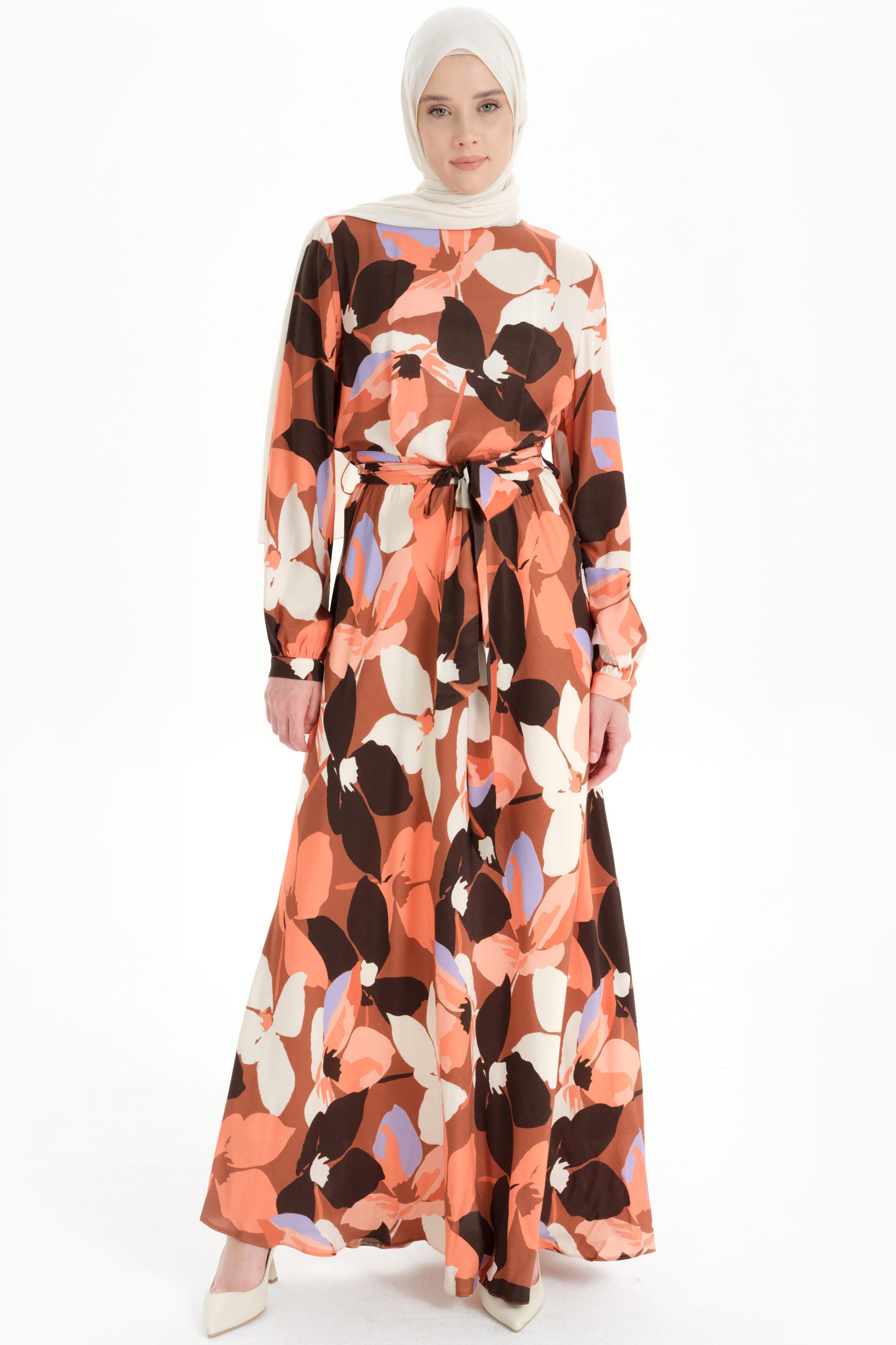 Bel Kuşaklı Sıfır Yakalı Desenli Elbise - Yavruağzı TUGBA