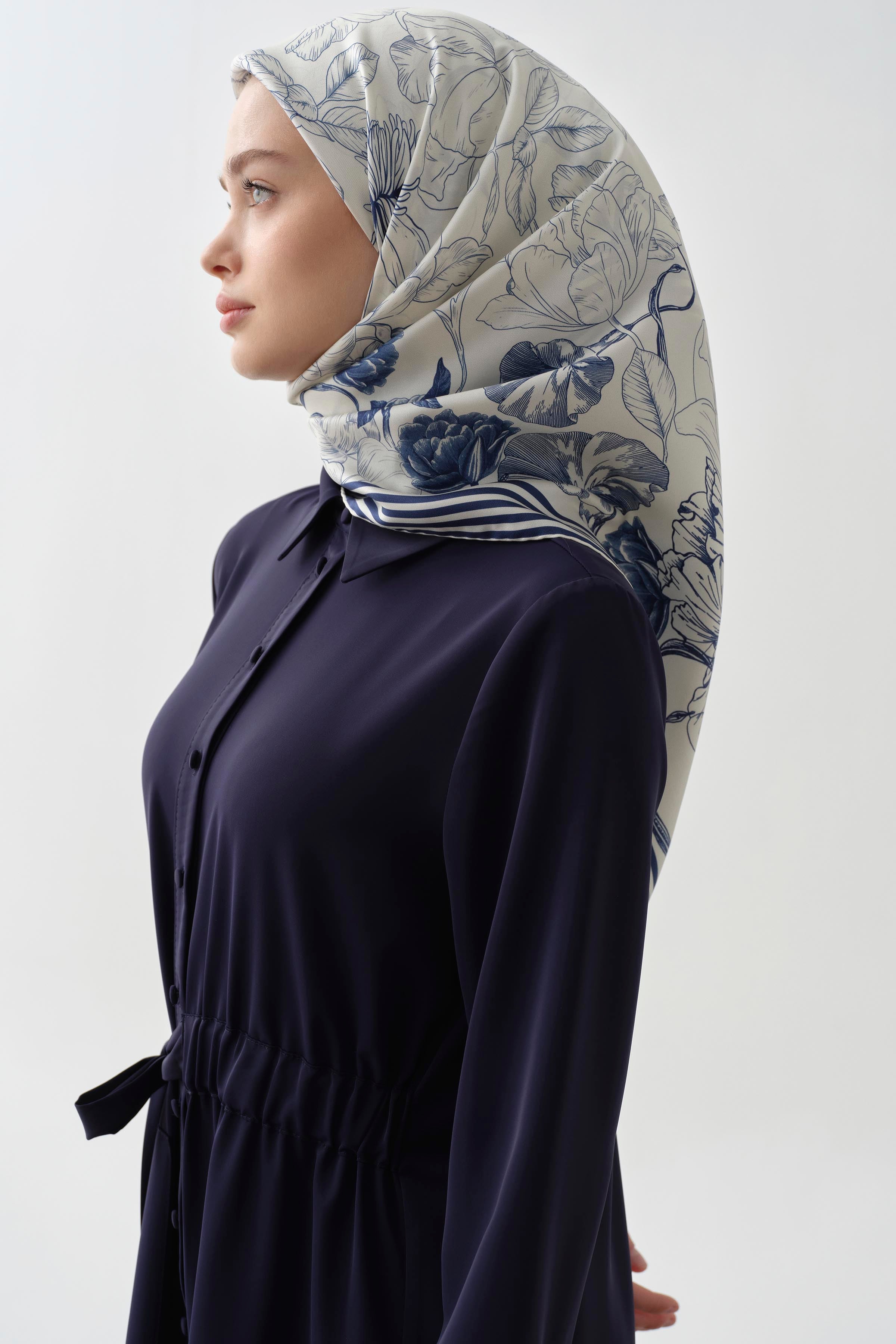 Bel Lastik Bağlamalı Tunik - Lacivert TUGBA