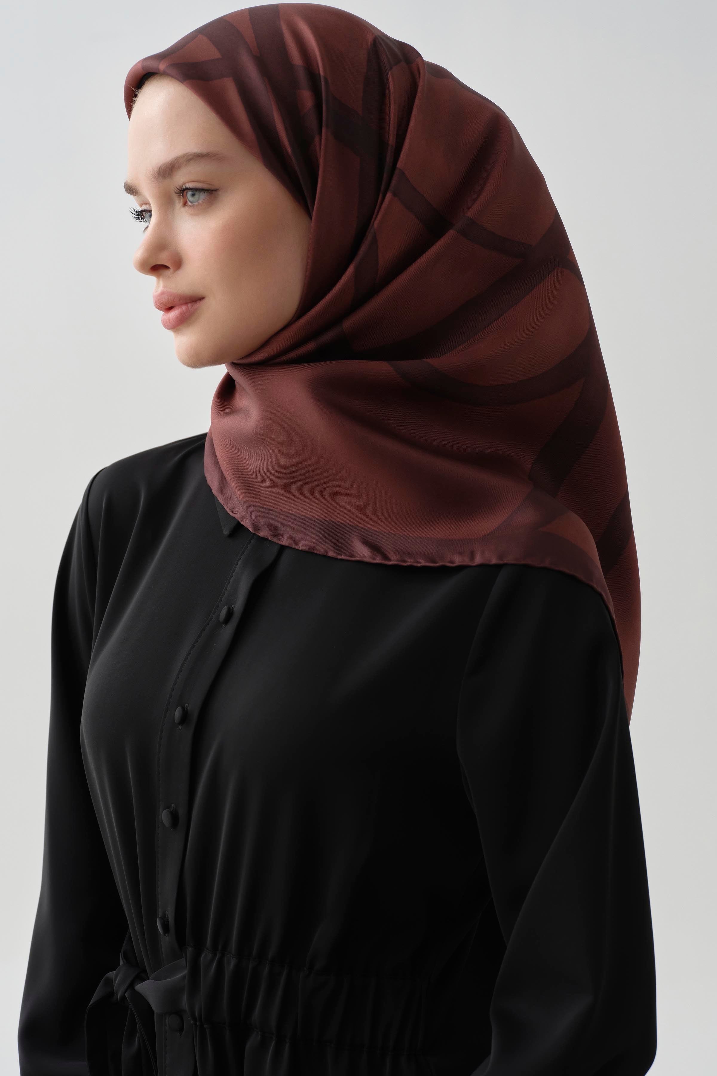 Bel Lastik Bağlamalı Tunik - Siyah TUGBA