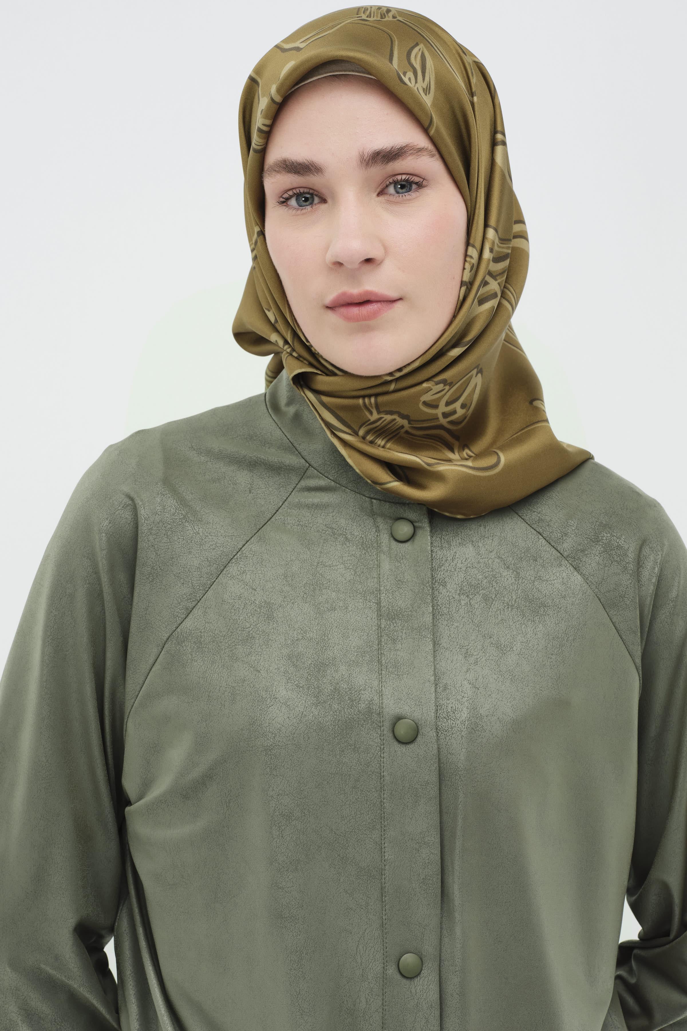 Bel Lastik Detaylı Yırtmaçlı Ceket - Haki TUGBA