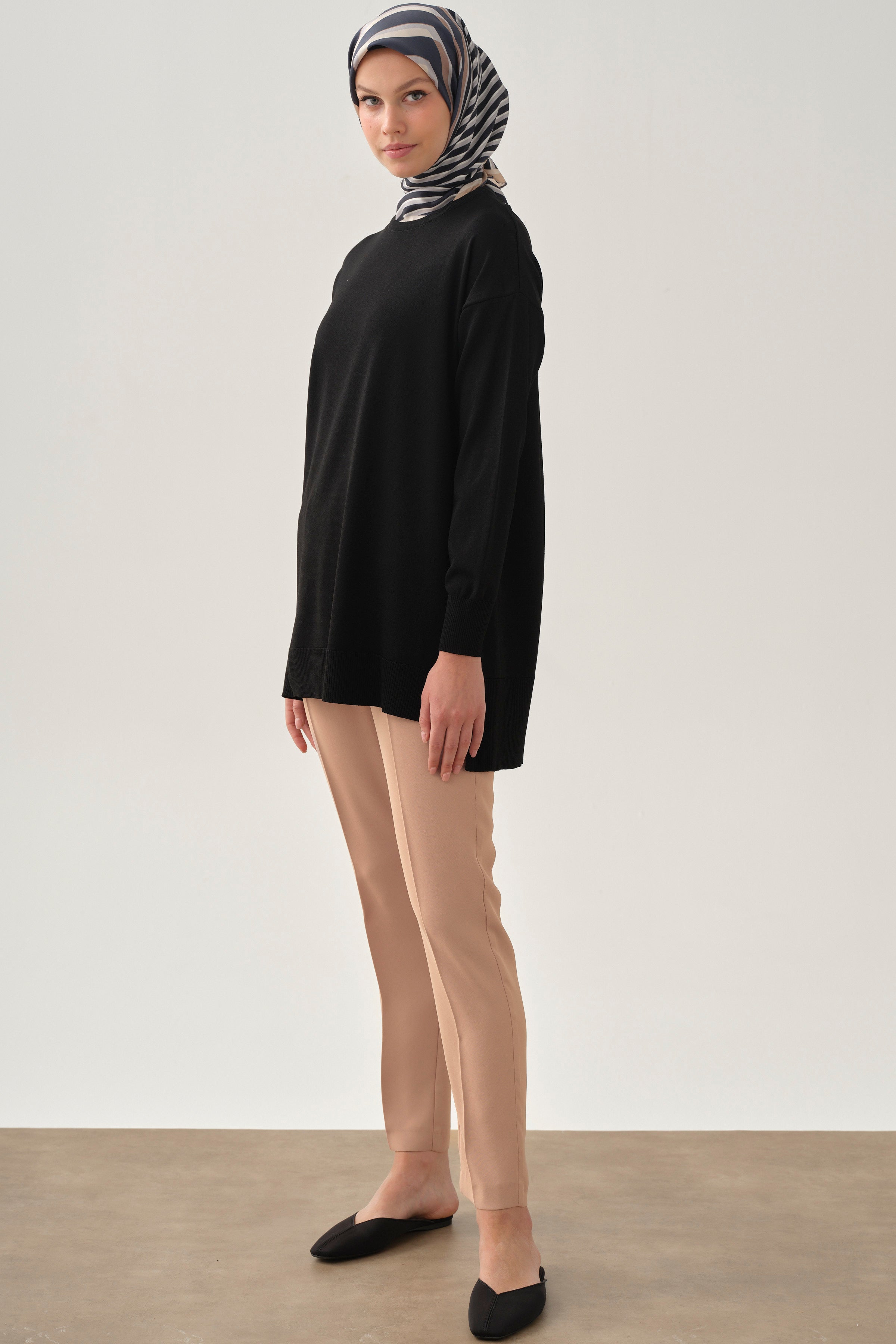 Bel Lastikli Dar Paça Pantolon - Bej TUGBA