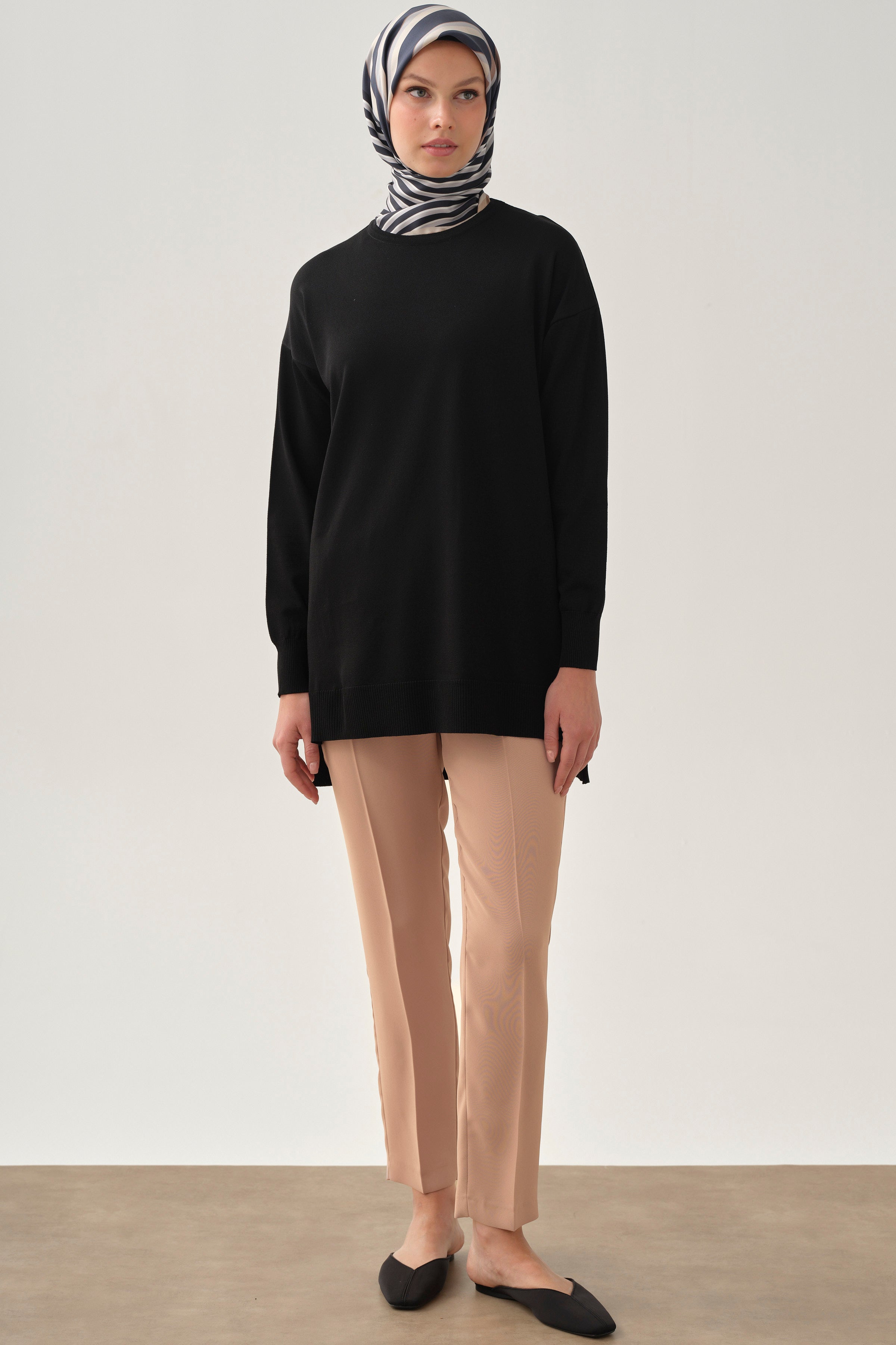 Bel Lastikli Dar Paça Pantolon - Bej TUGBA