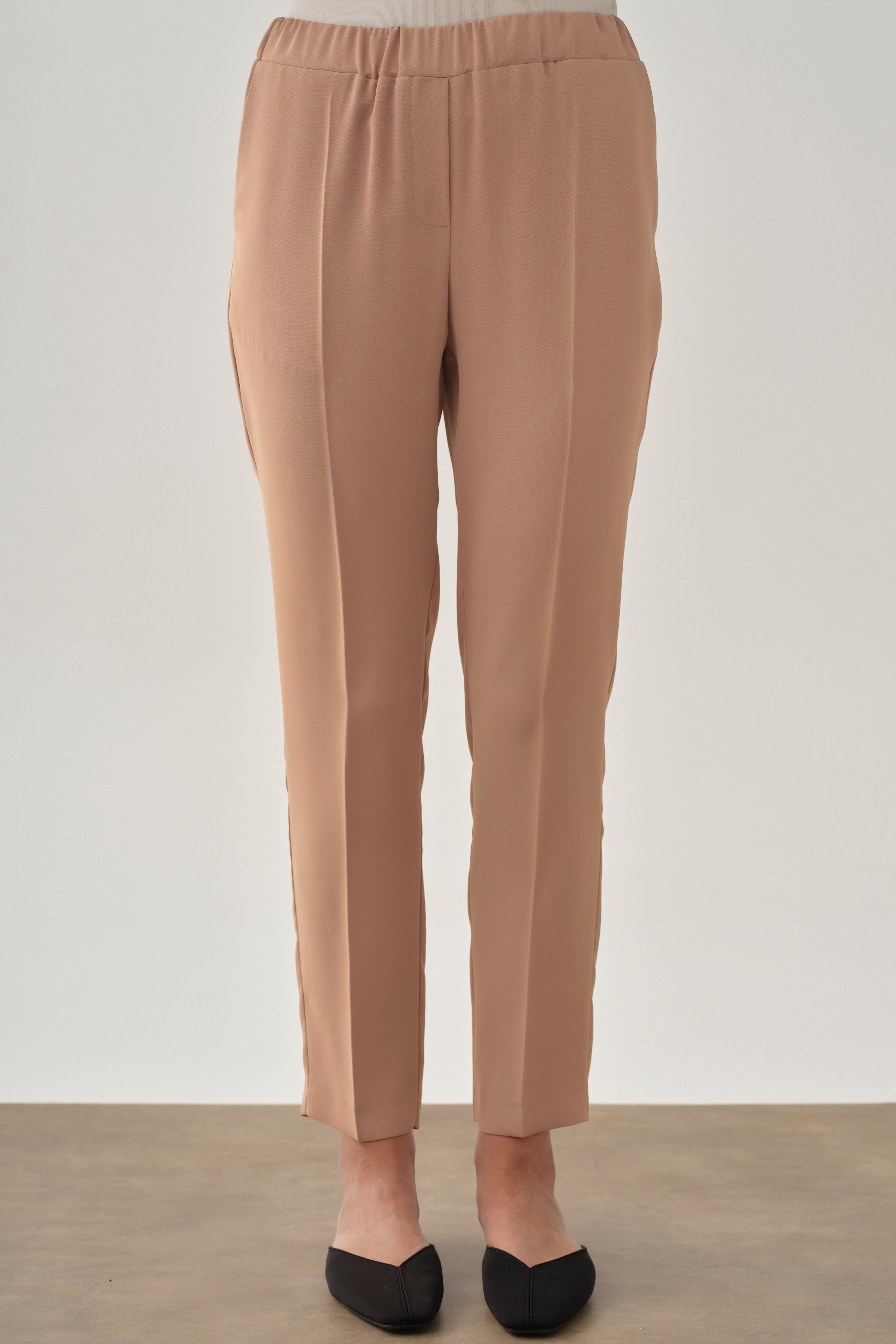 Bel Lastikli Dar Paça Pantolon - Bej TUGBA