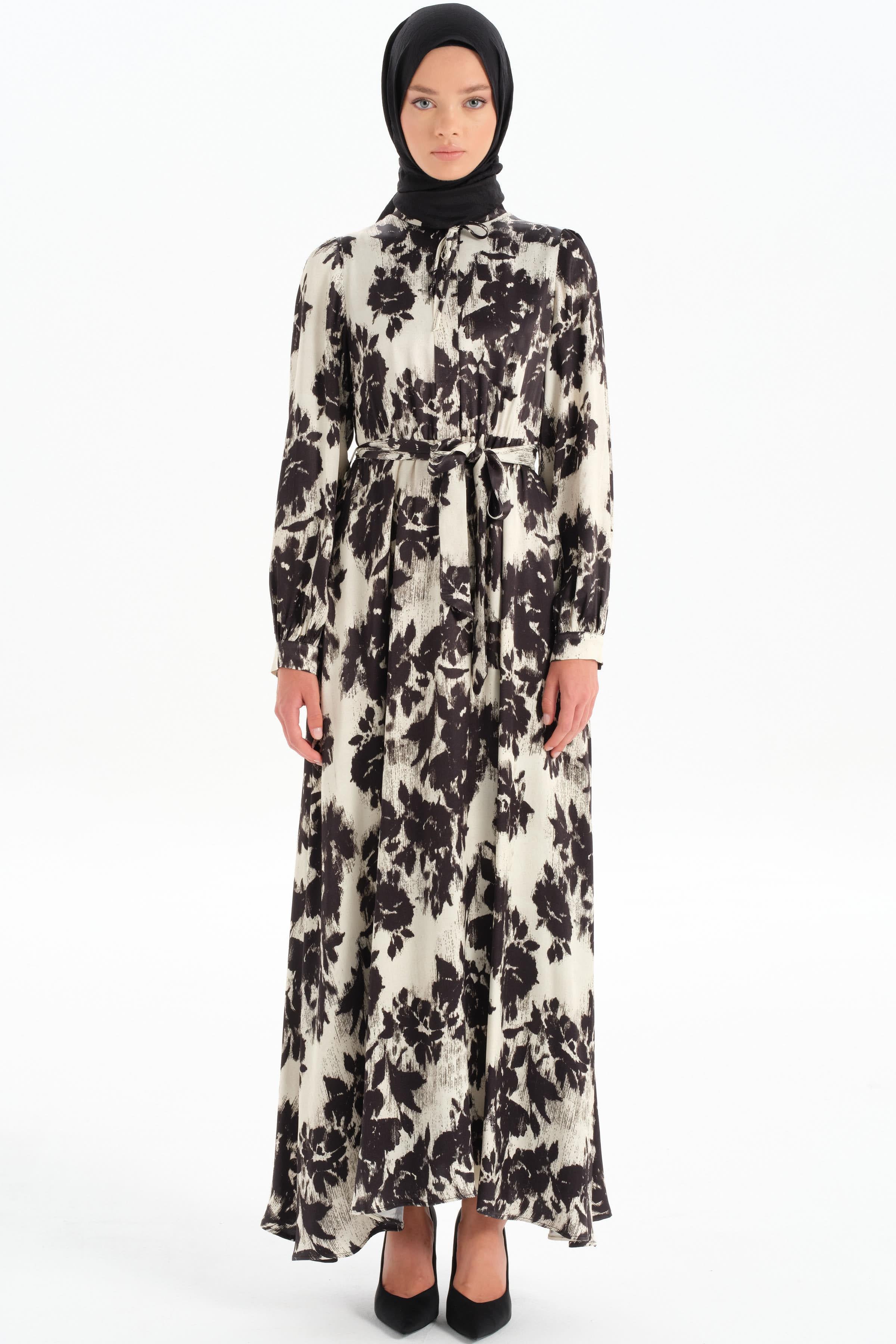 Bel Lastikli Desenli Elbise - Siyah TUGBA