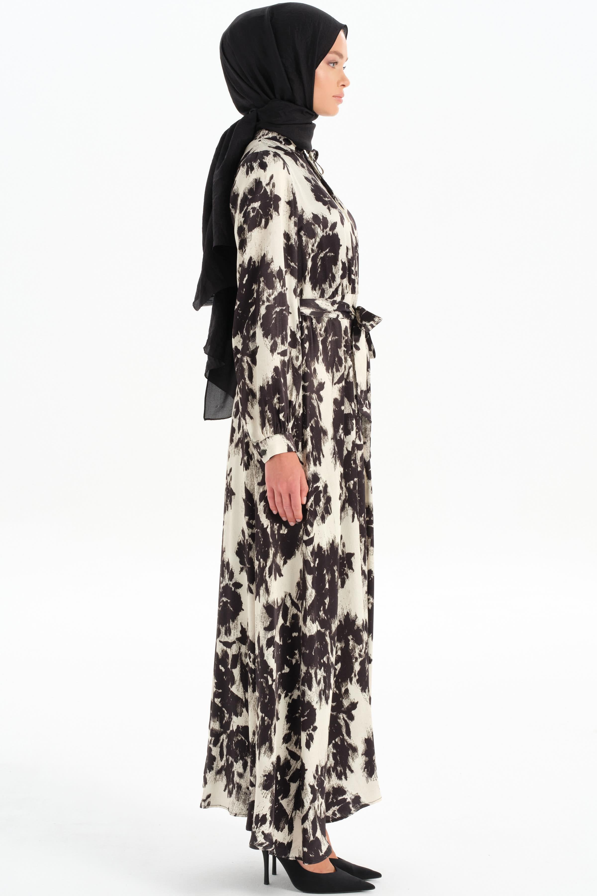 Bel Lastikli Desenli Elbise - Siyah TUGBA