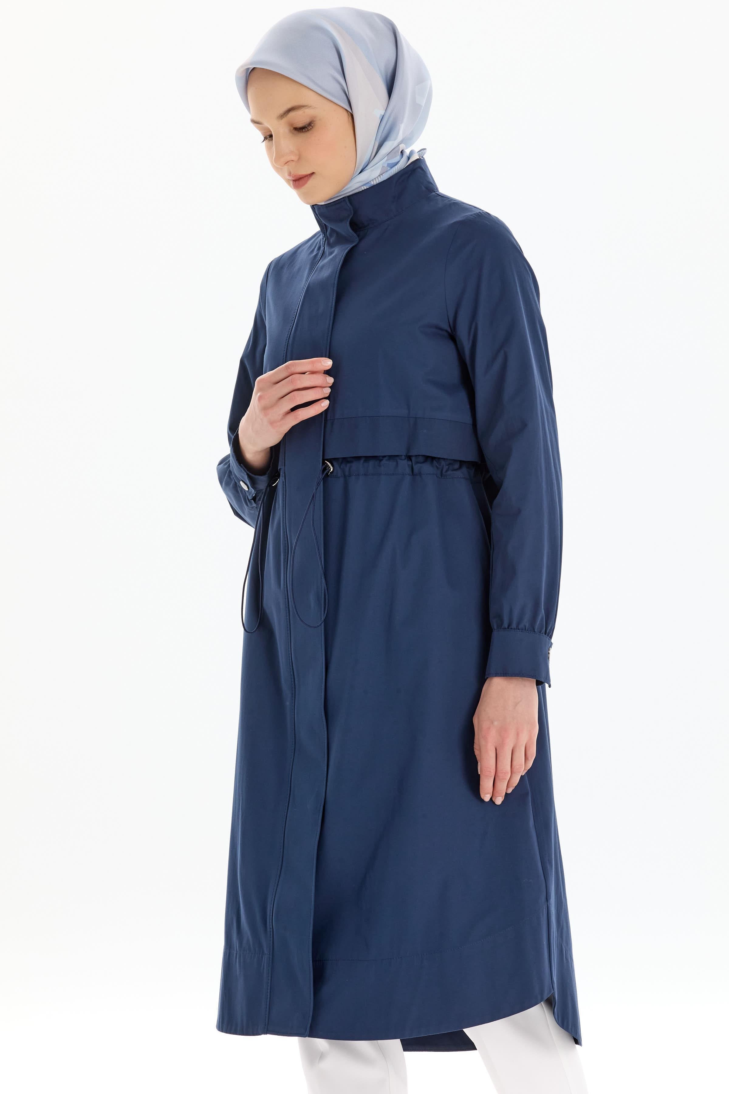 Bel Lastikli Fermuar Kapamalı Trençkot - Lacivert TUGBA
