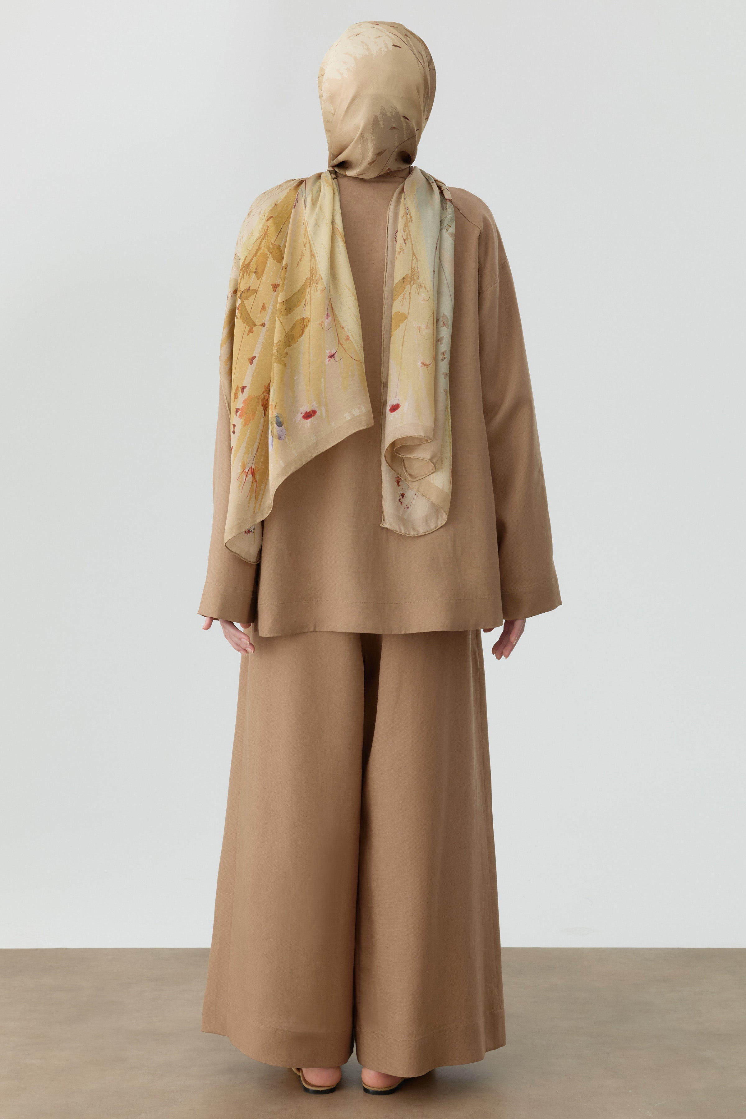 Bel Lastikli Plikaşe Detaylı Pantolon - Vizon TUGBA