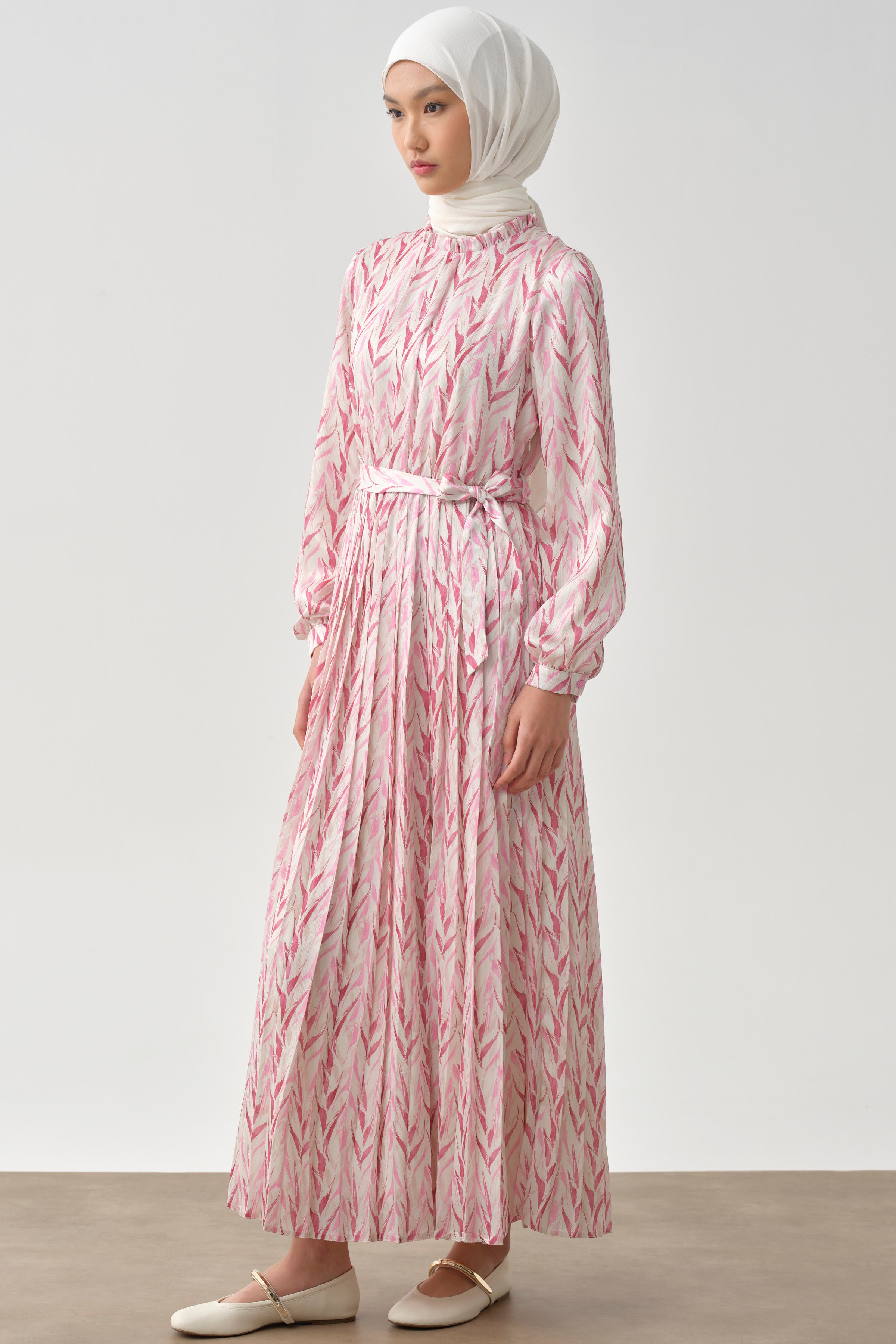 Bel Lastikli Pliseli Desenli Elbise - Pembe TUGBA