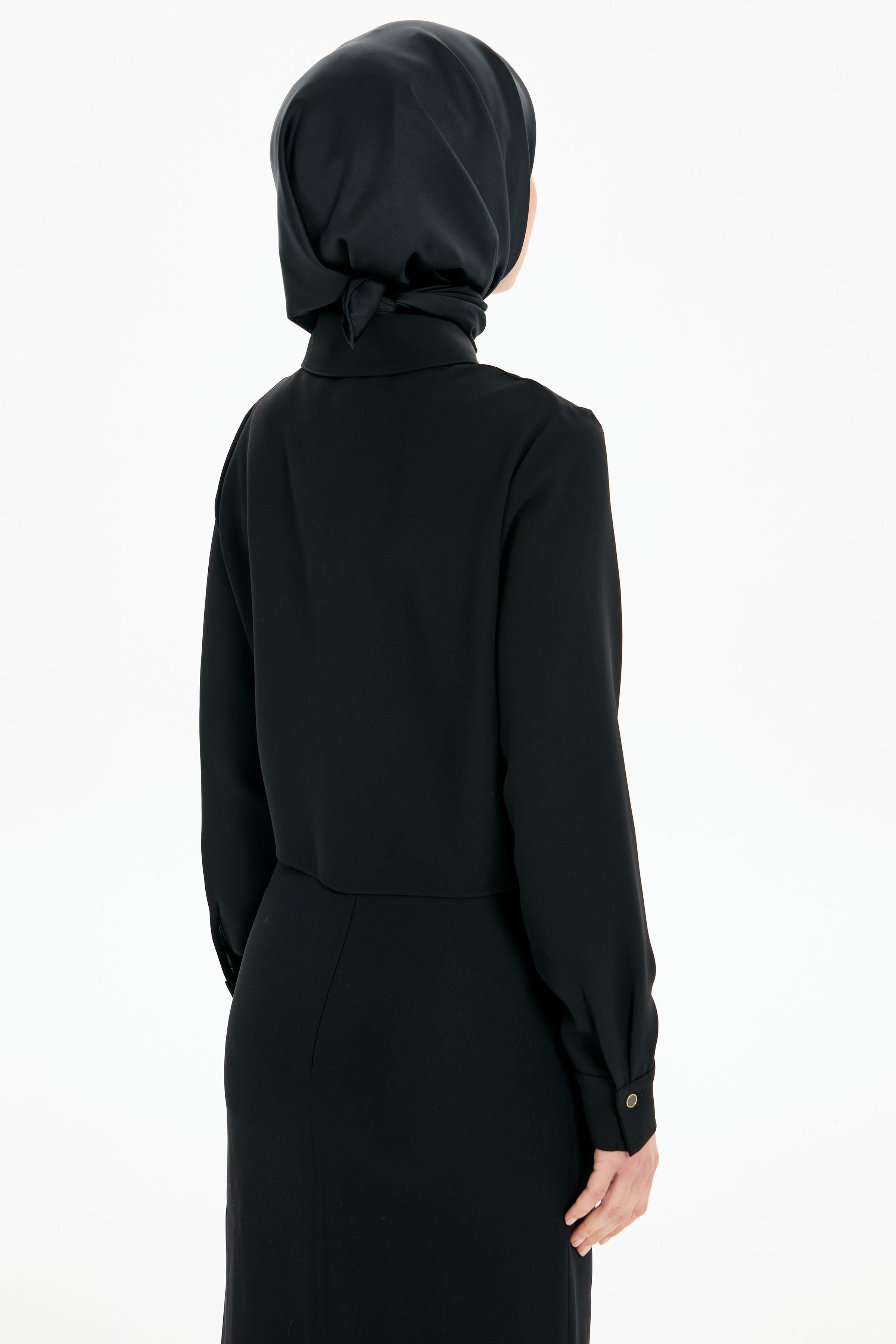 Belden Bağlamalı Gömlek - Siyah TUGBA