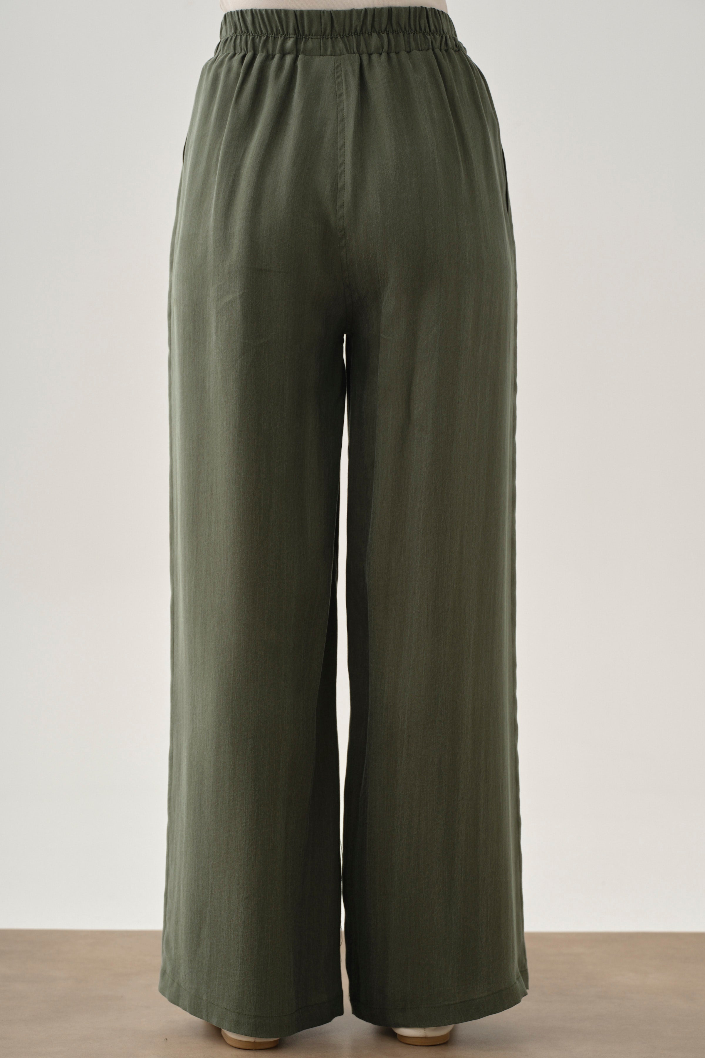 Beli Bağcık Detaylı Lastikli Pantolon - Haki TUGBA