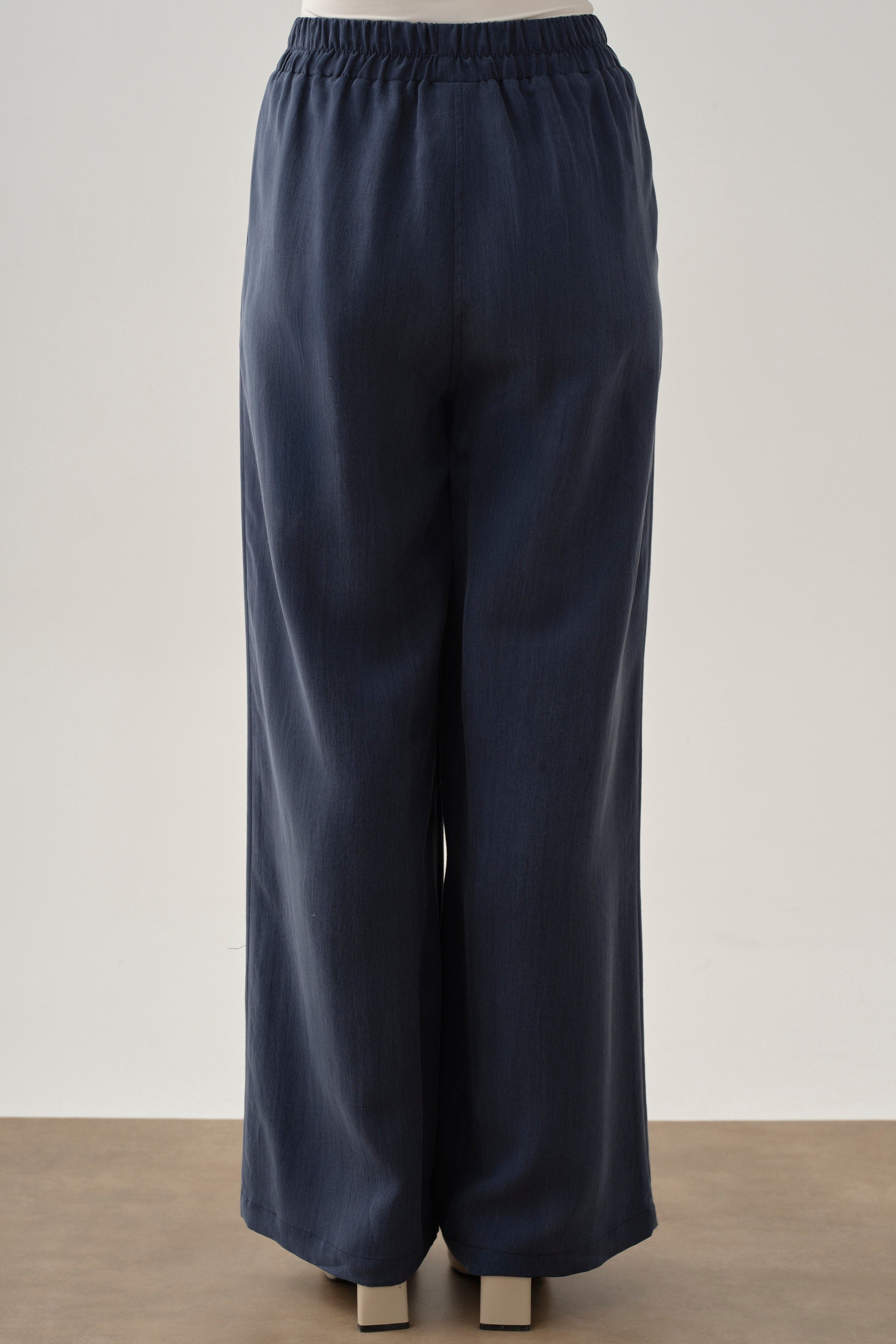 Beli Bağcık Detaylı Lastikli Pantolon - Lacivert TUGBA