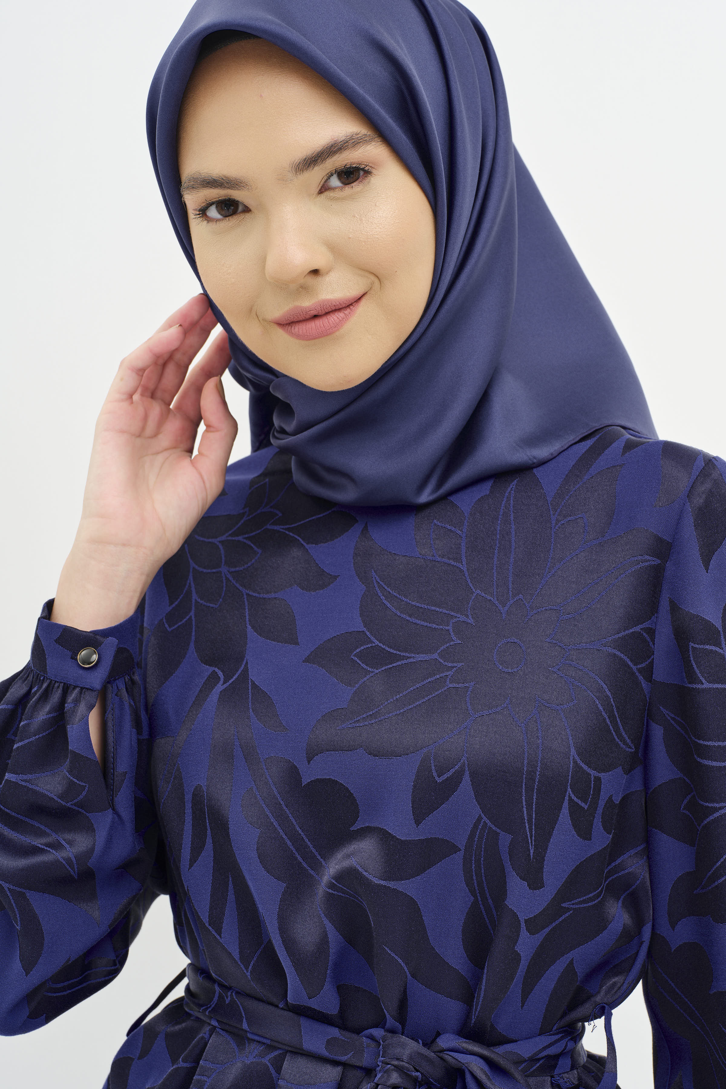 Beli Kuşaklı Desenli Bluz Etek Takım - İndigo TUGBA