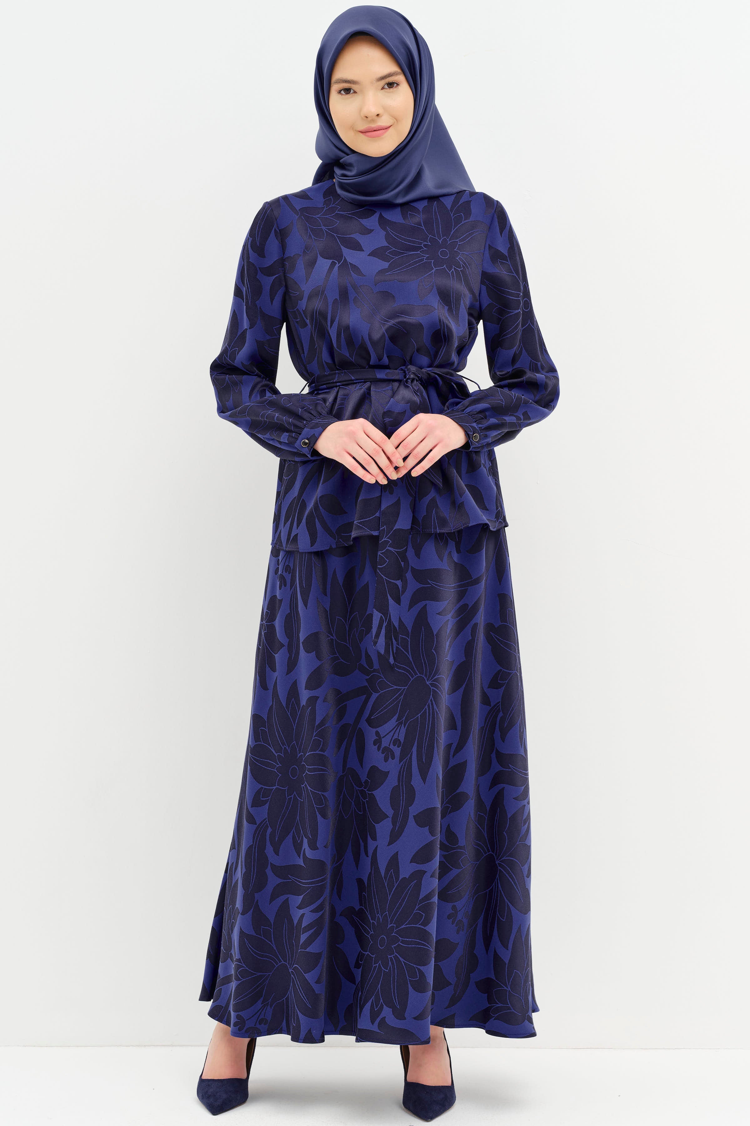 Beli Kuşaklı Desenli Bluz Etek Takım - İndigo TUGBA