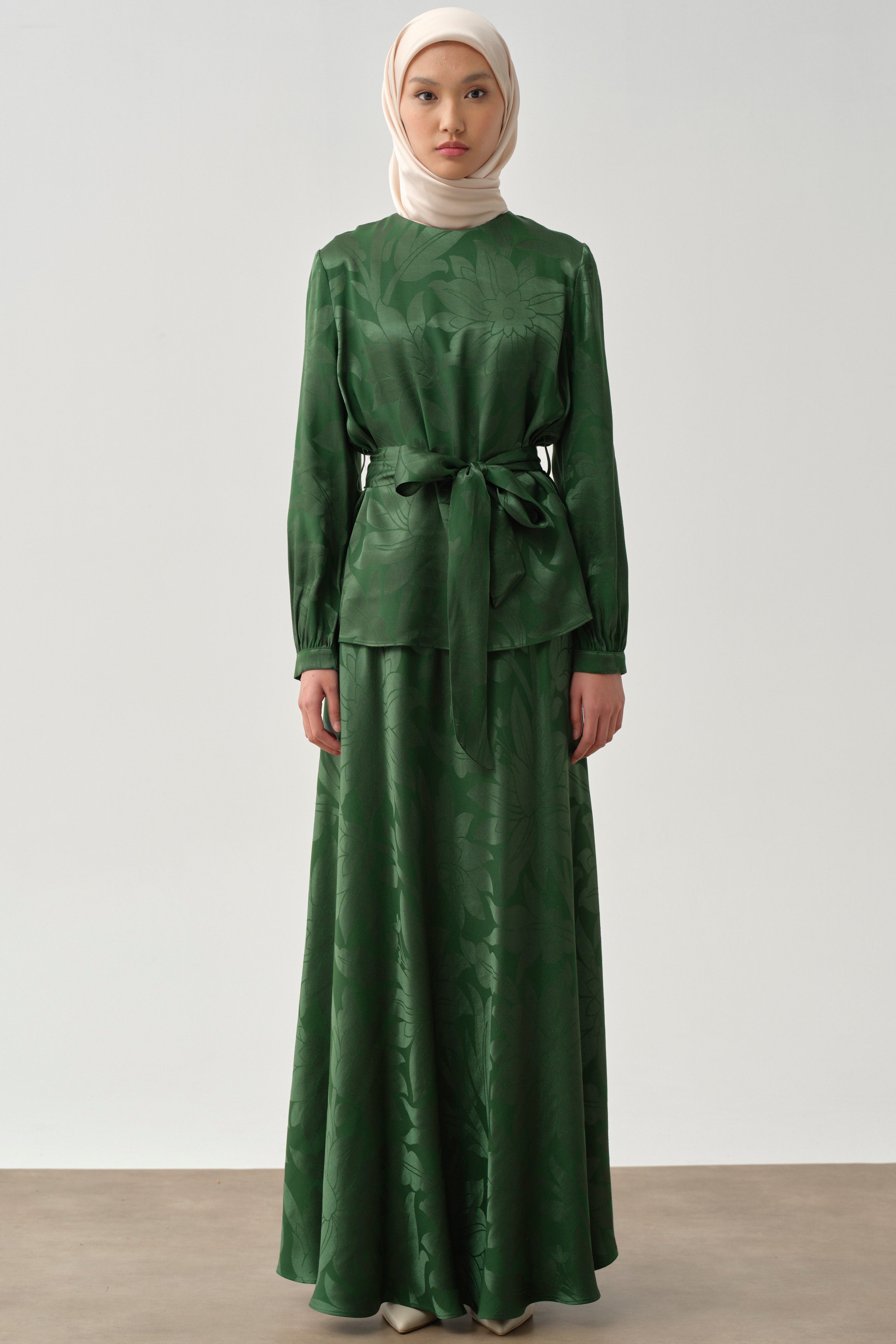 Beli Kuşaklı Desenli Bluz Etek Takım - Zümrüt TUGBA