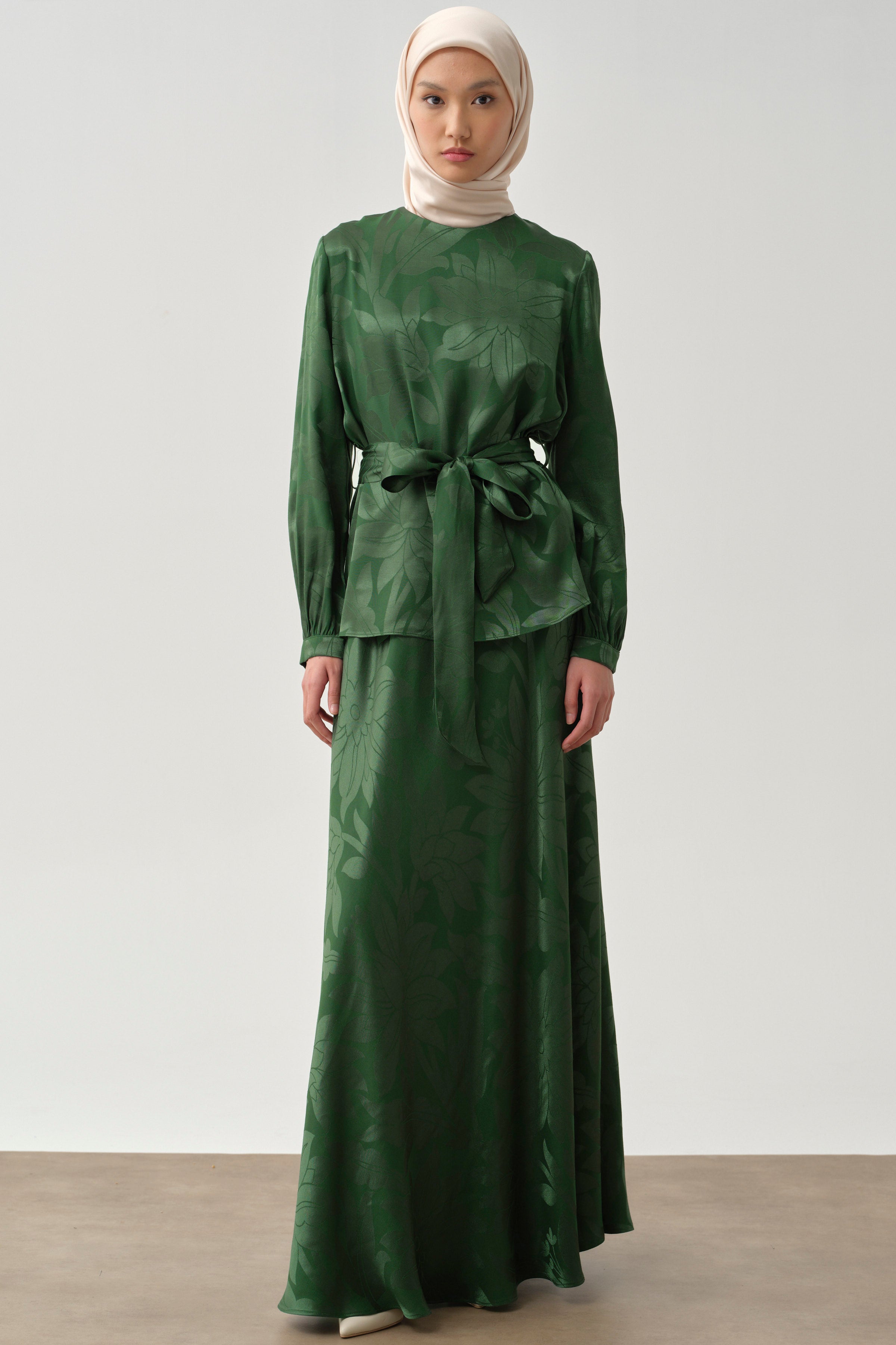 Beli Kuşaklı Desenli Bluz Etek Takım - Zümrüt TUGBA