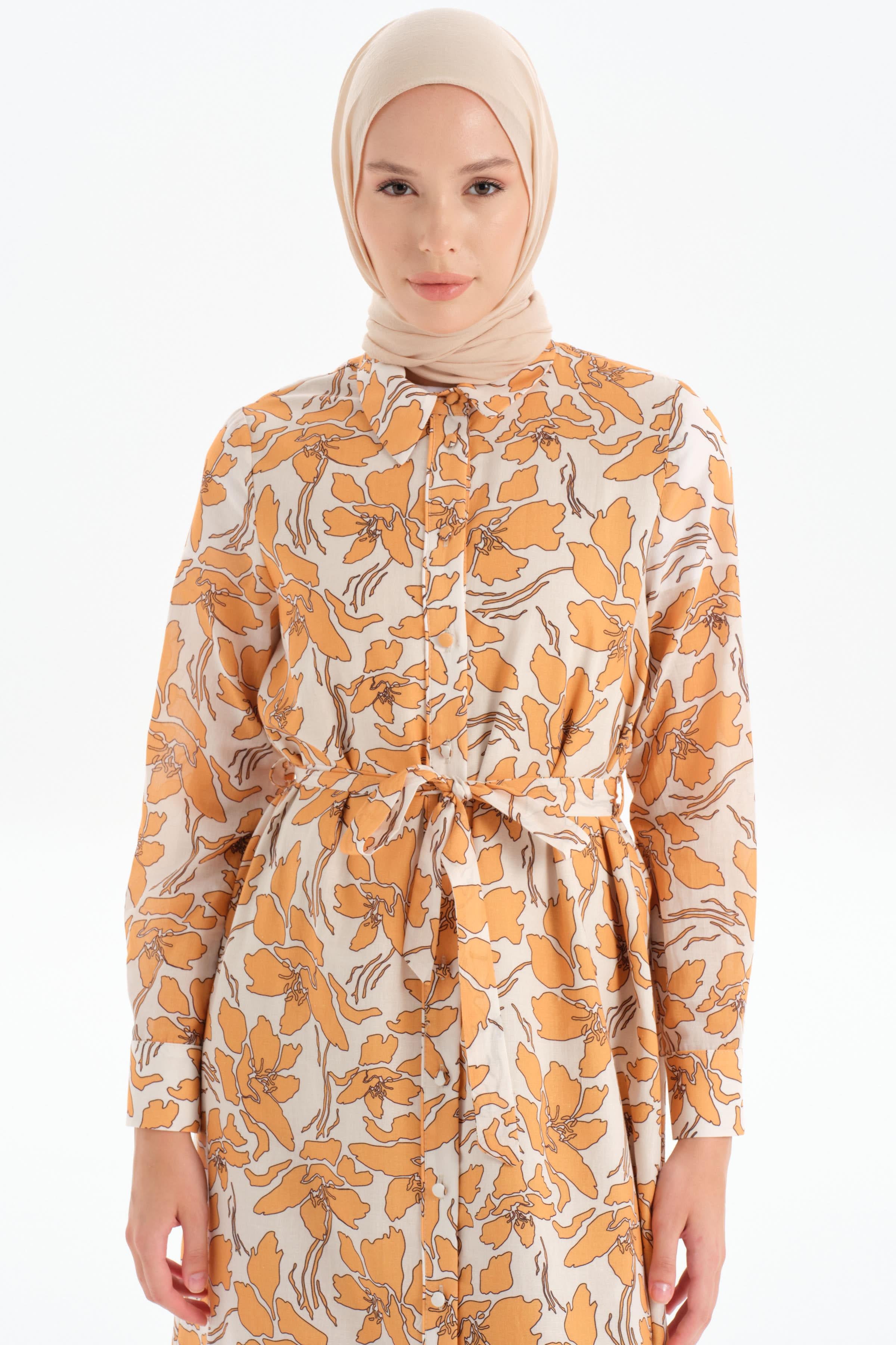 Beli Kuşaklı Desenli Elbise - Bej TUGBA