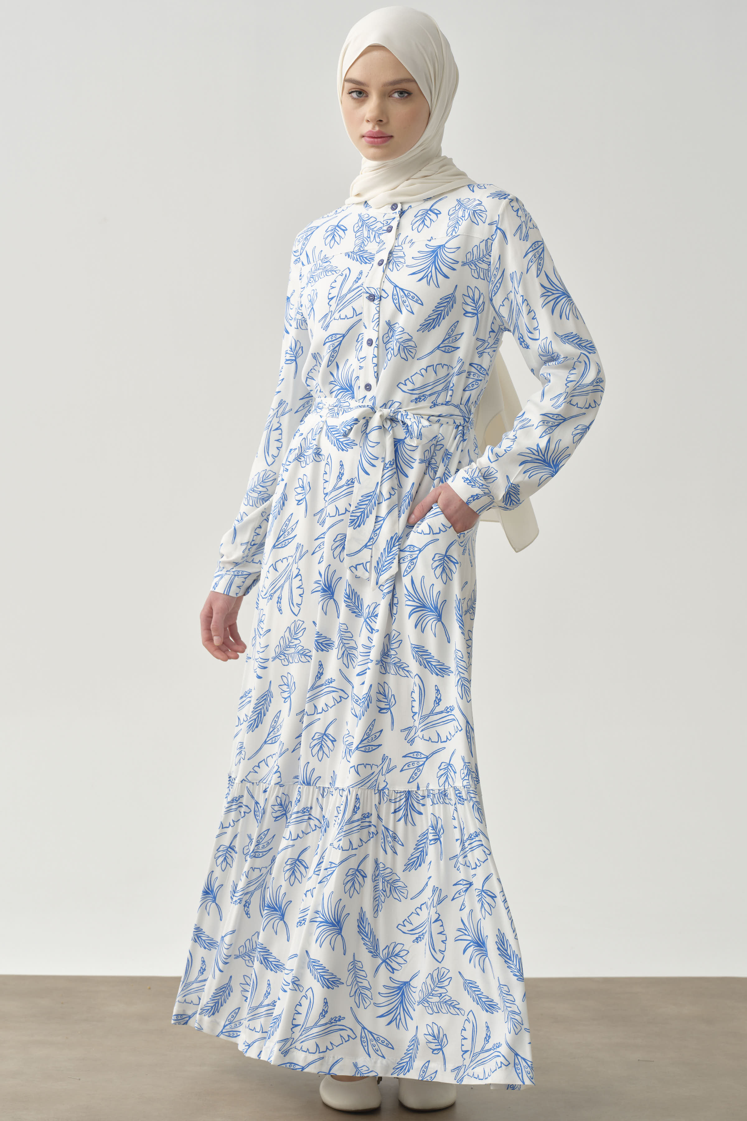 Beli Kuşaklı Desenli Elbise - Mavi TUGBA