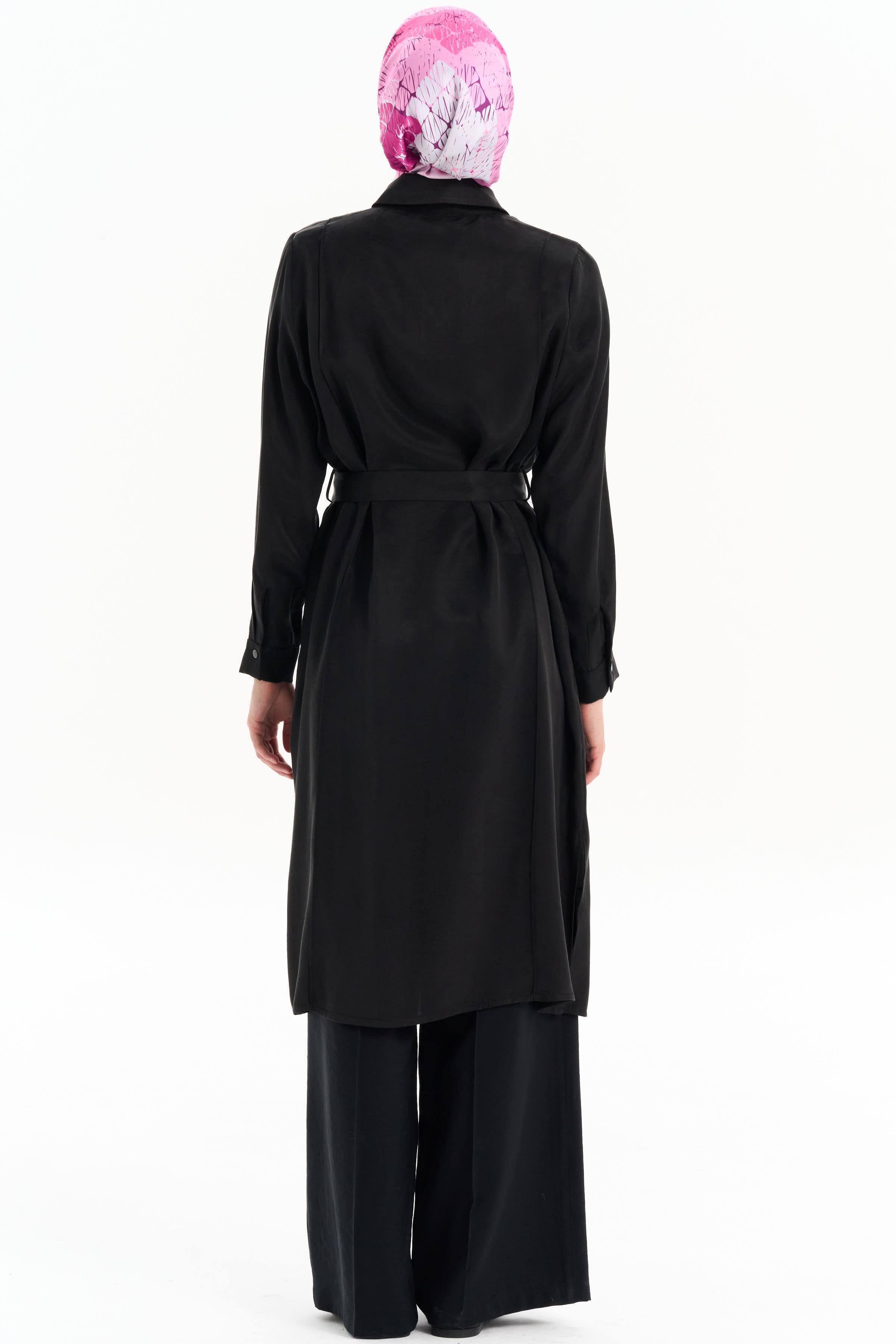 Beli Kuşaklı Nervür Detaylı Tunik - Siyah TUGBA