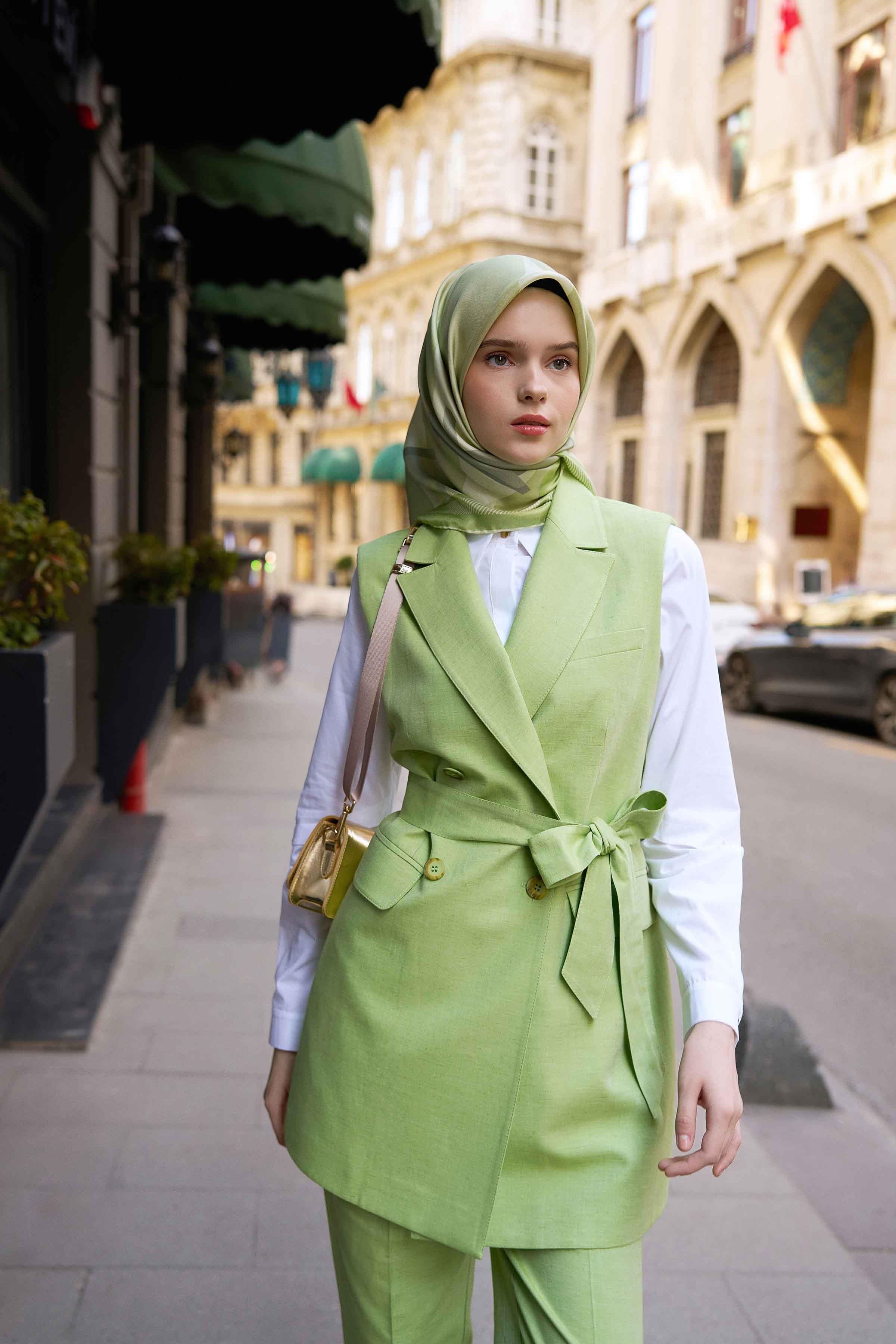 Beli Kuşaklı Vatkalı Yelek - Açık Yeşil TUGBA