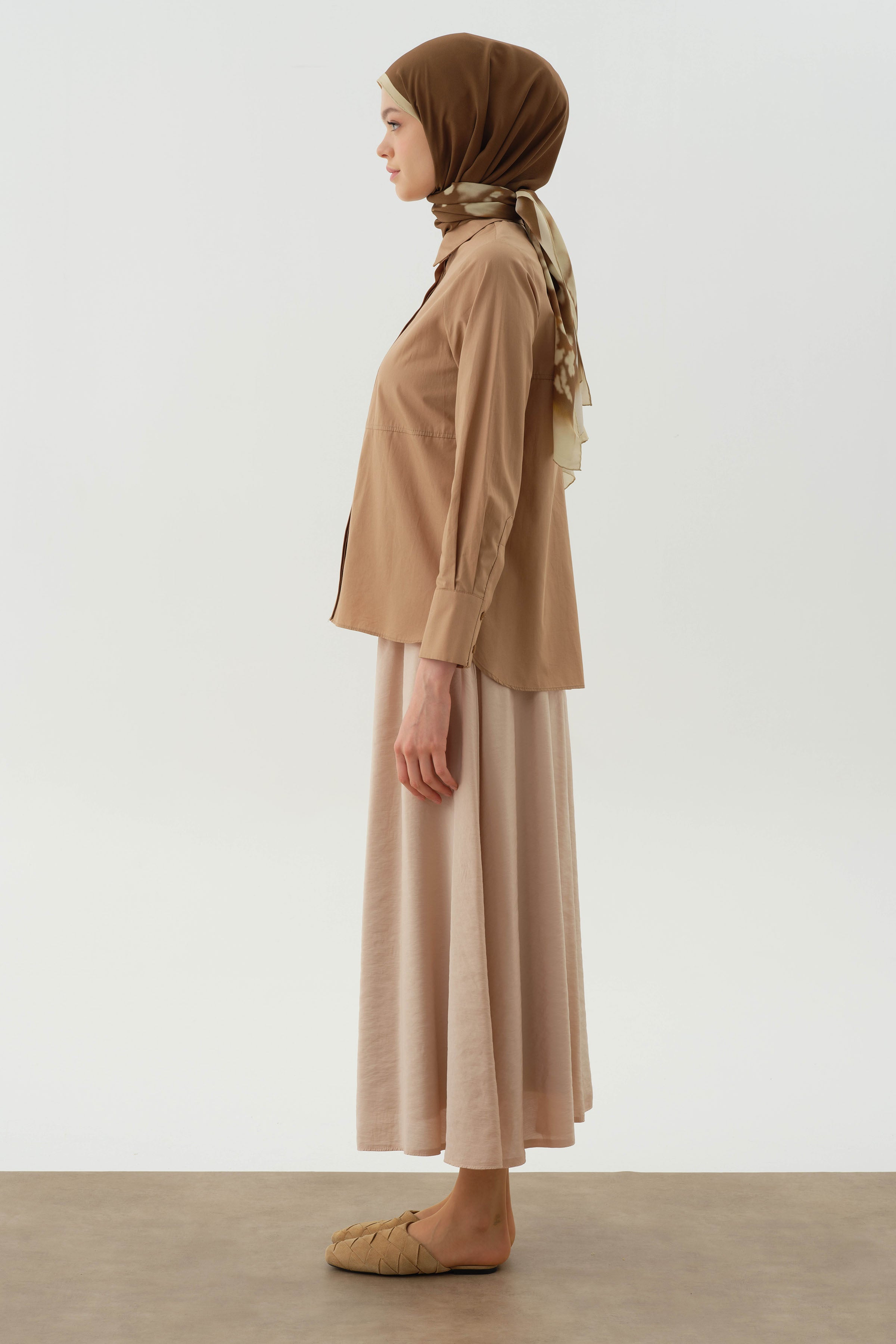 Beli Lastikli Düğmeli Etek - Bej TUGBA