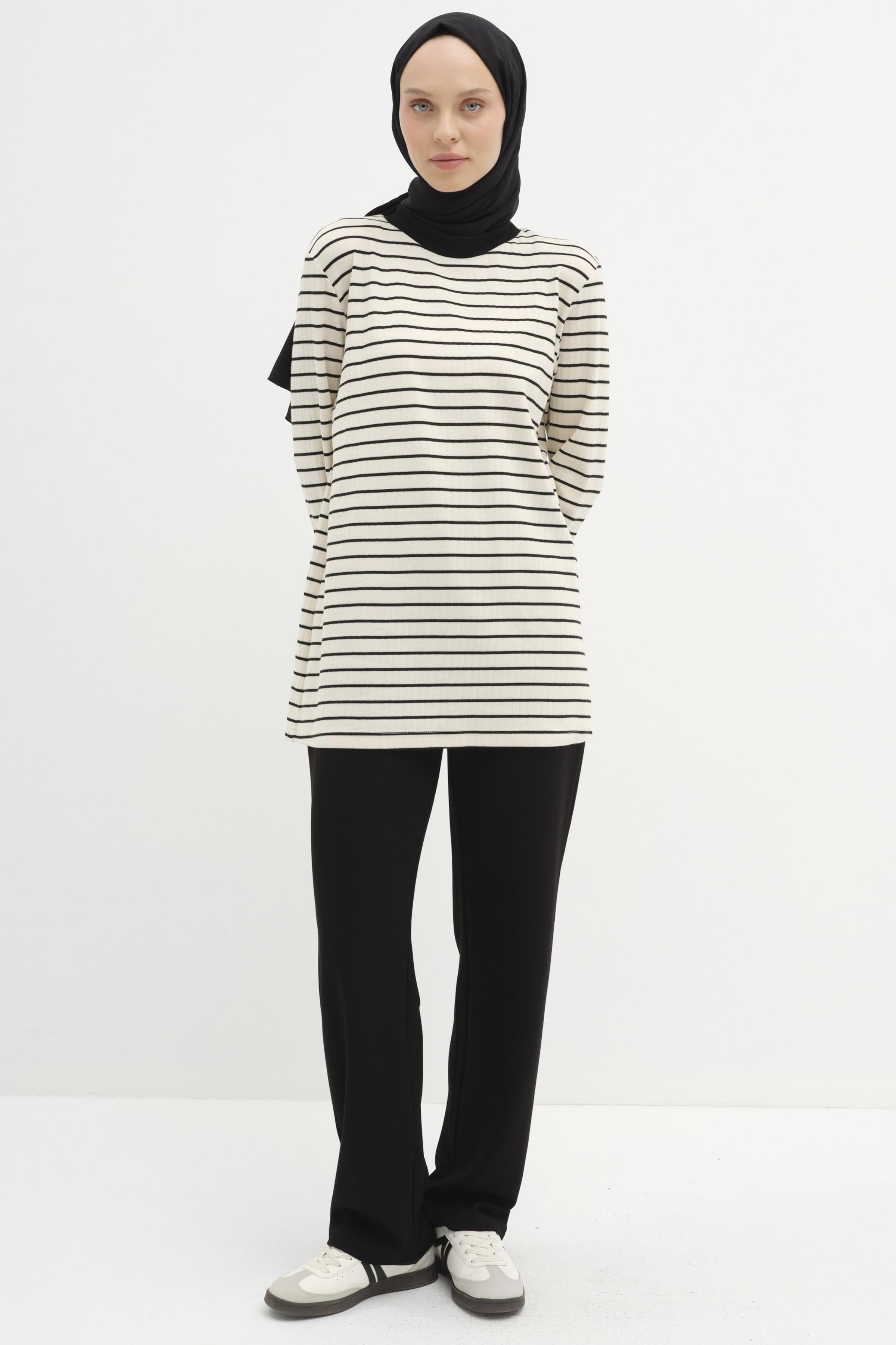 Beli Lastikli Örme Pantolon - Siyah TUGBA