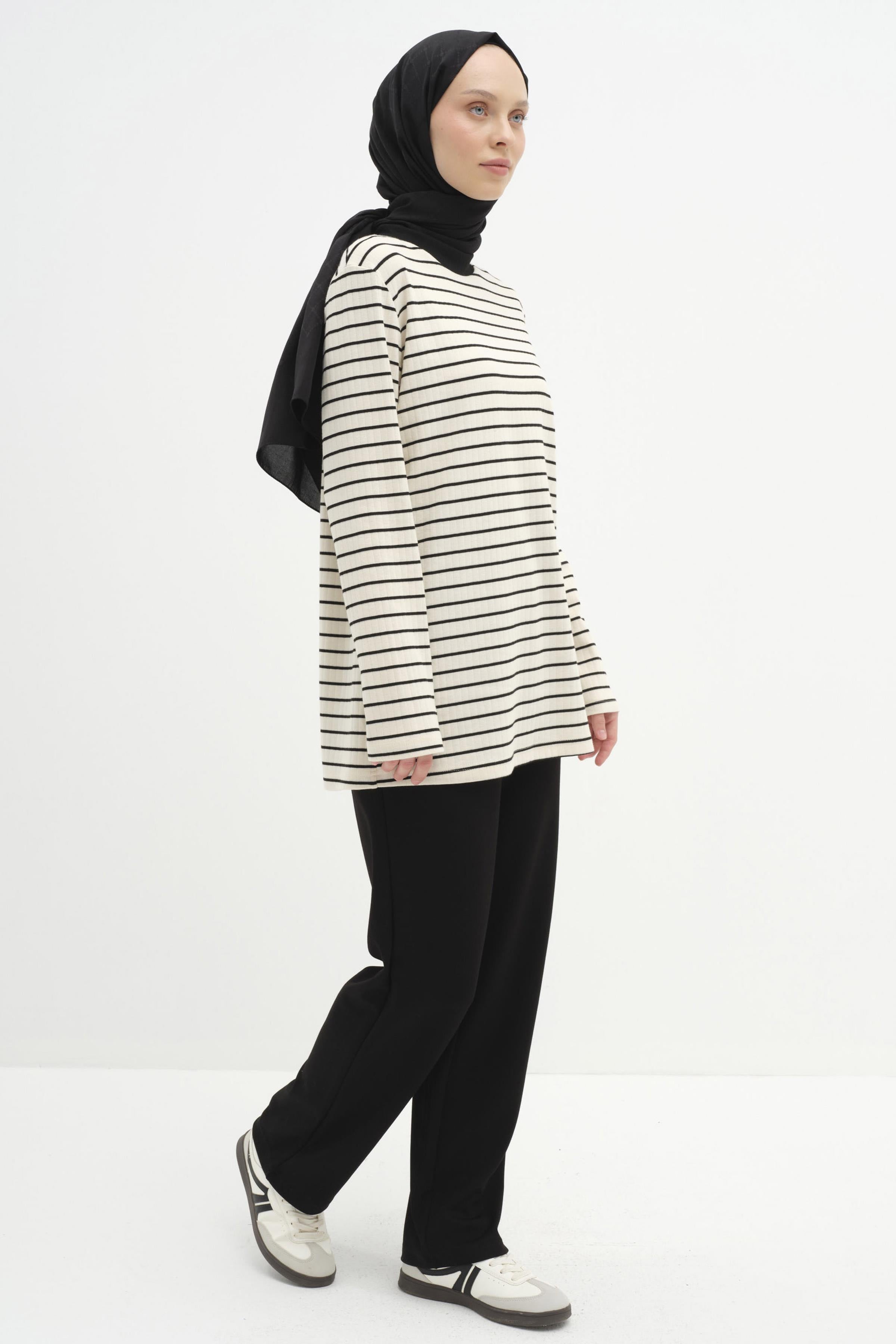 Beli Lastikli Örme Pantolon - Siyah TUGBA