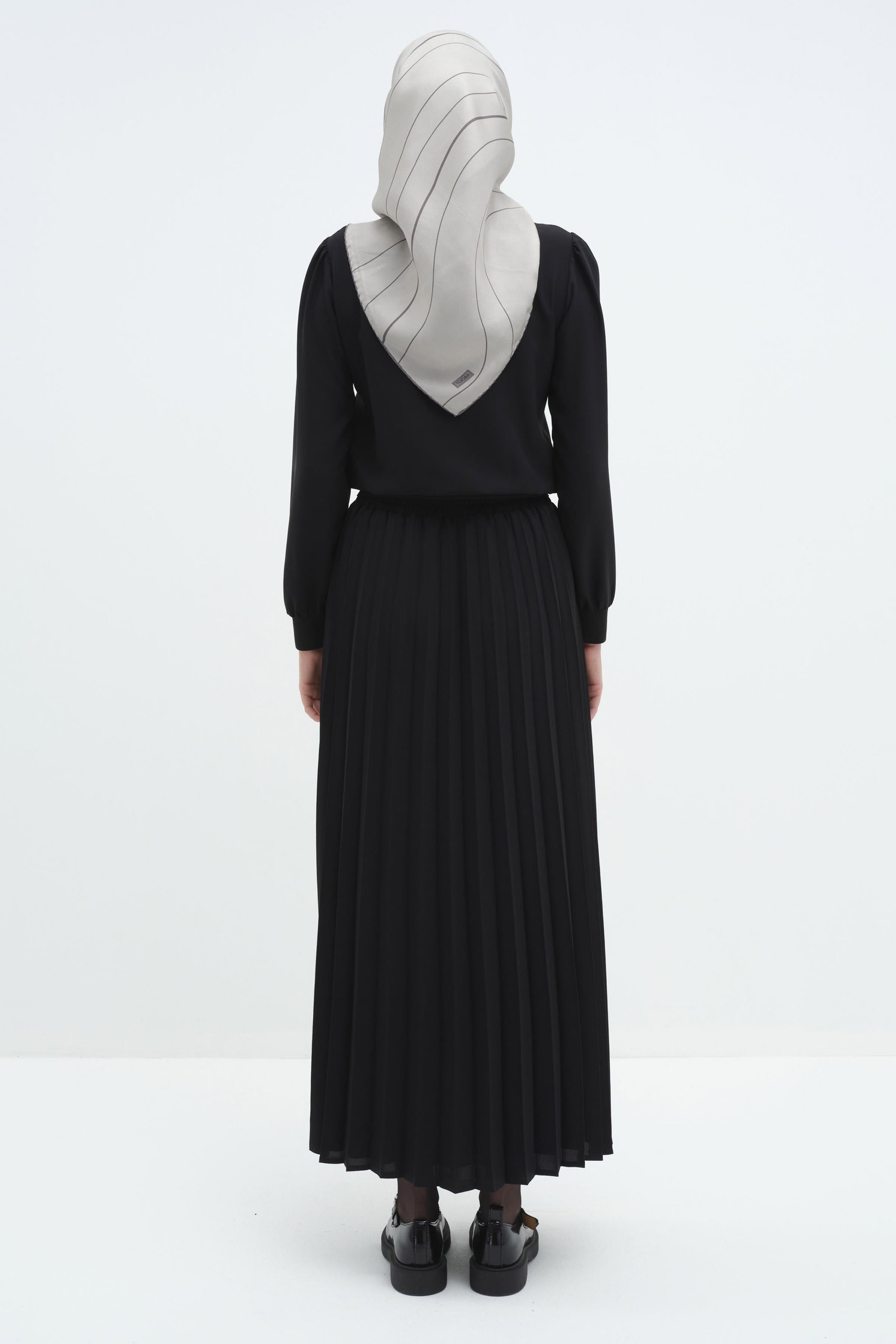 Beli Lastikli Plisoley Etek - Siyah TUGBA