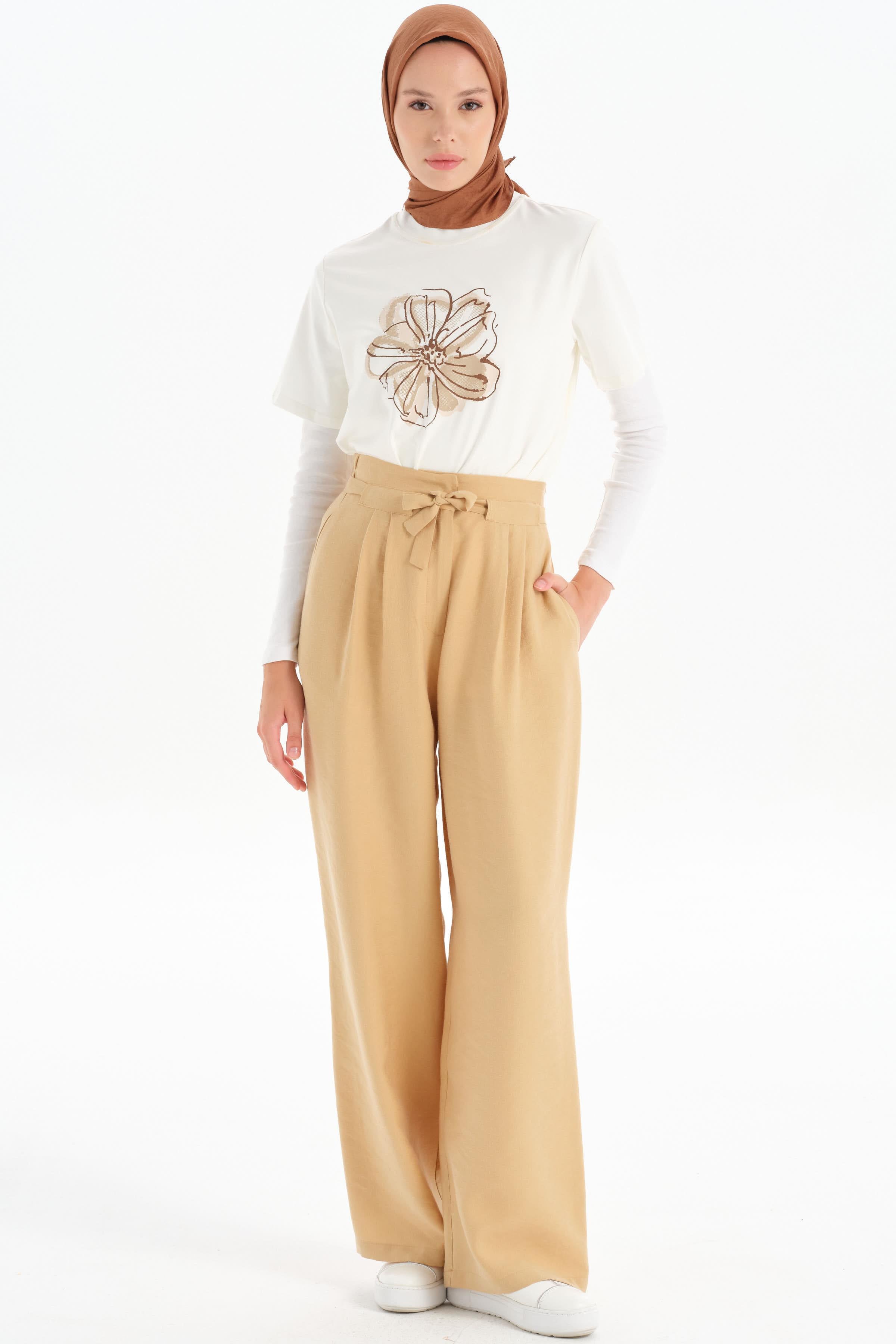 Beli Pile Detaylı Bol Paça Pantolon - Bej TUGBA