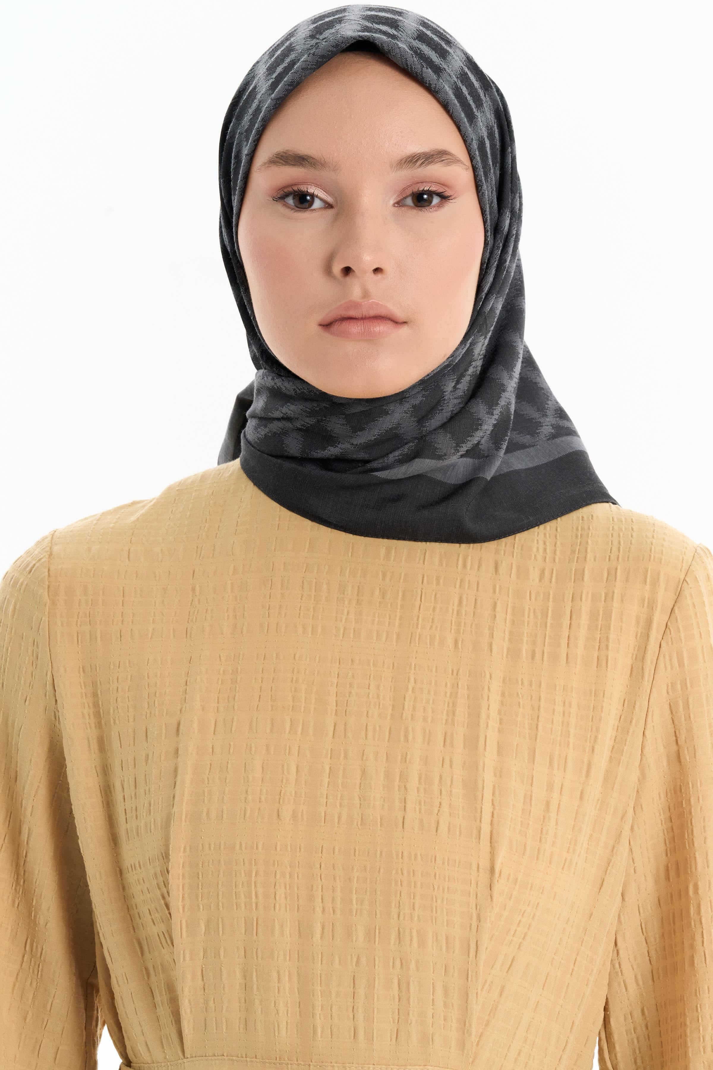 Kare Desen Pamuk Eşarp - Antrasit TUGBA