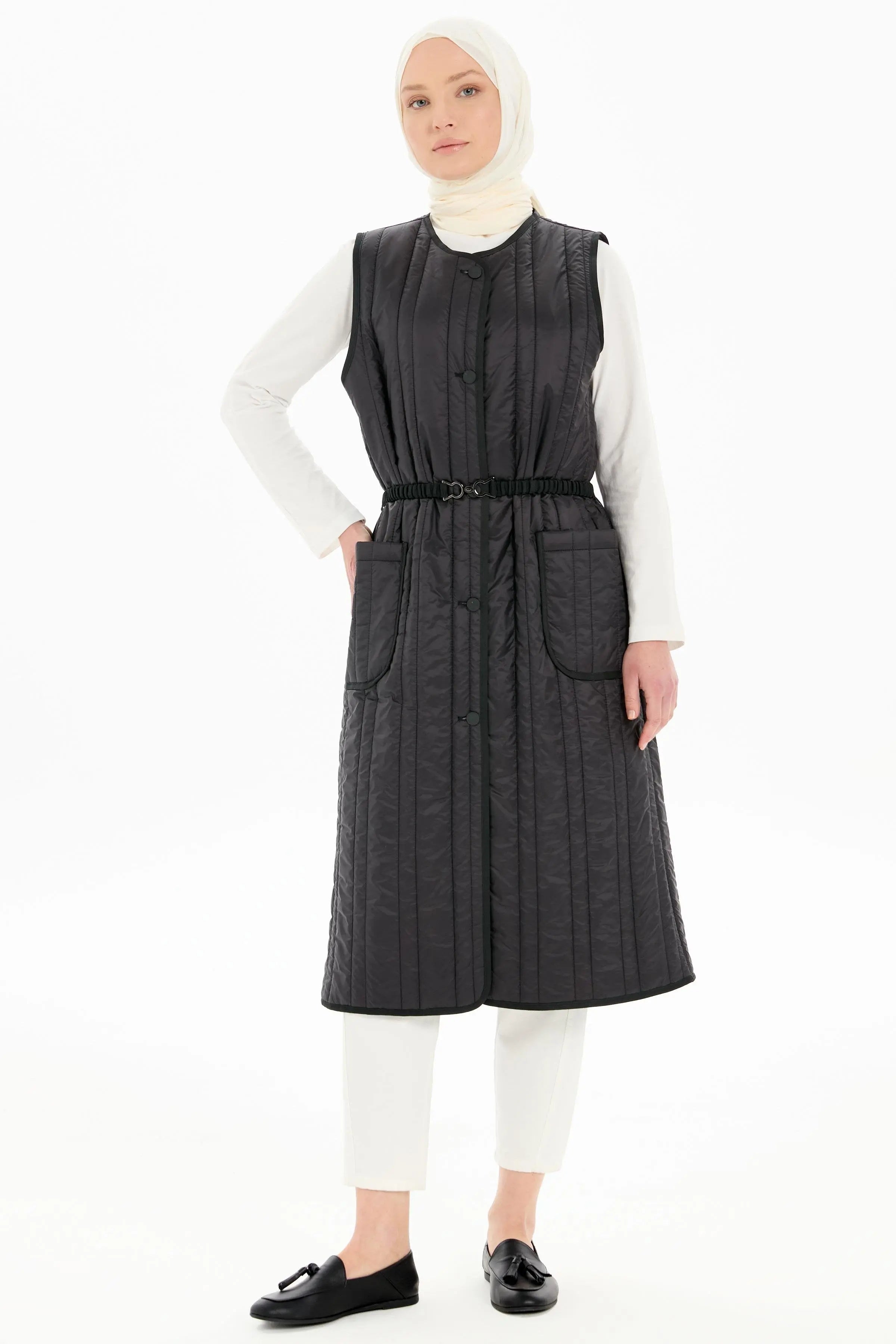 Biye Detaylı Kapitone Yelek - Siyah TUGBA