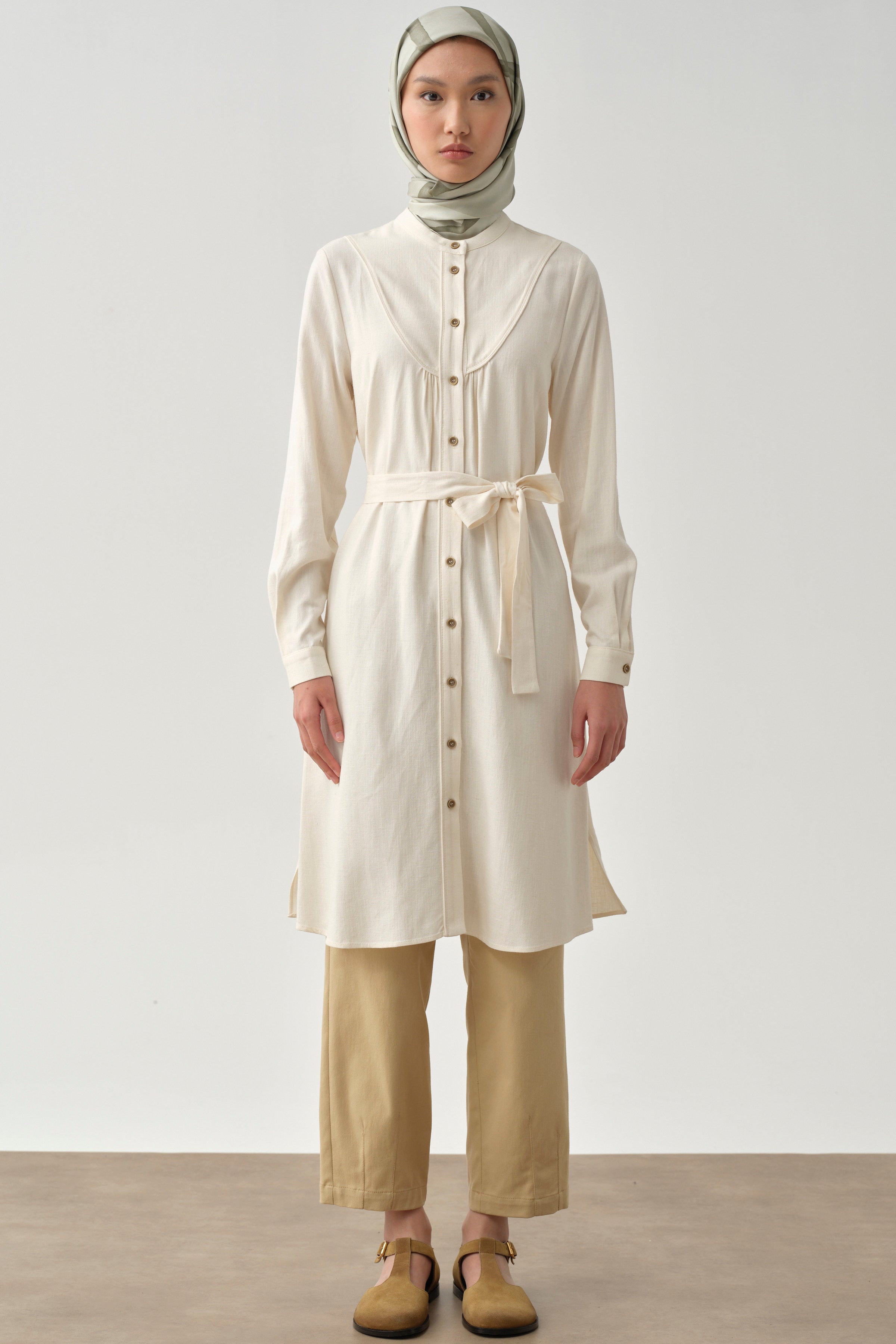 Biye Detaylı Robalı Tunik - Ekru TUGBA