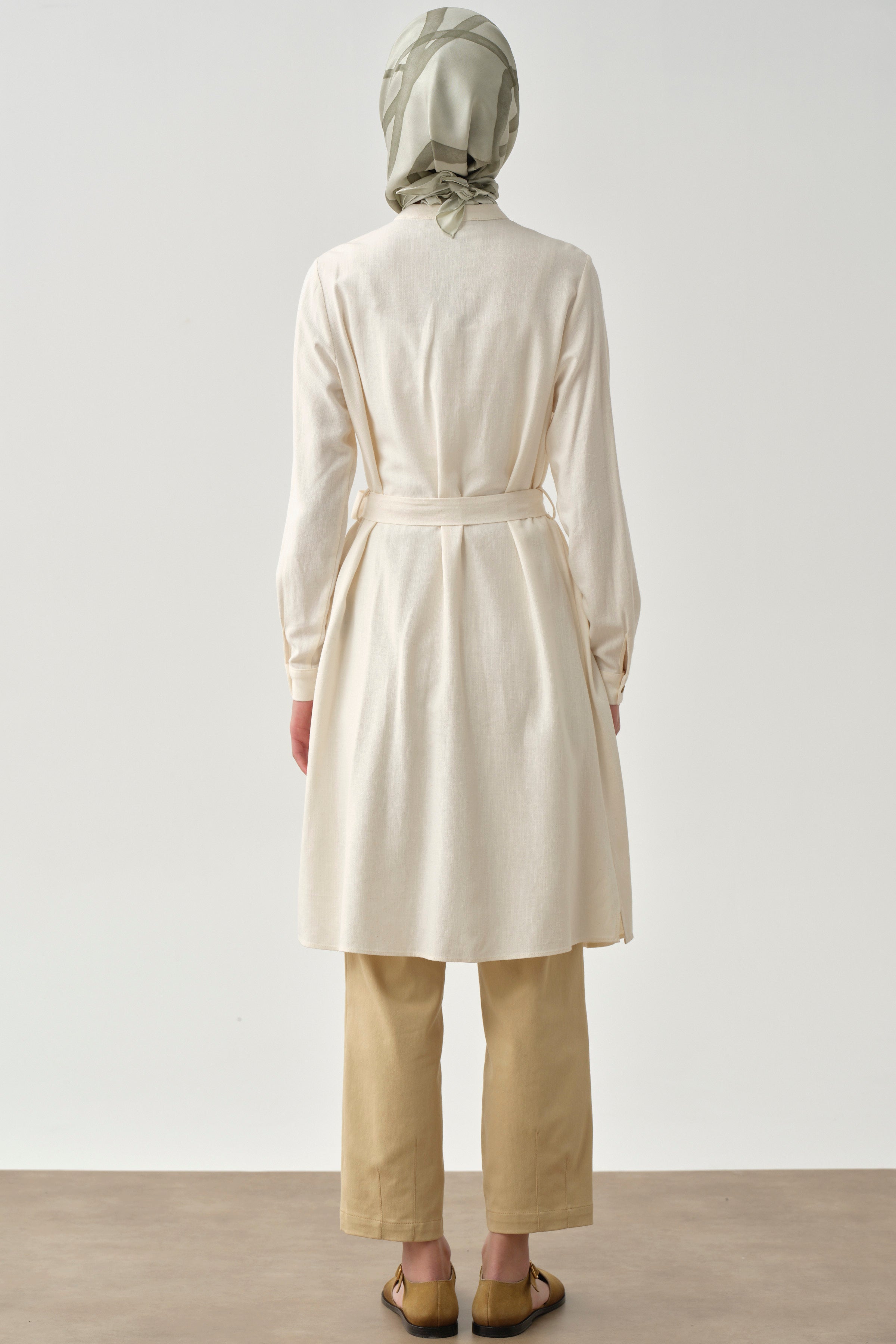 Biye Detaylı Robalı Tunik - Ekru TUGBA