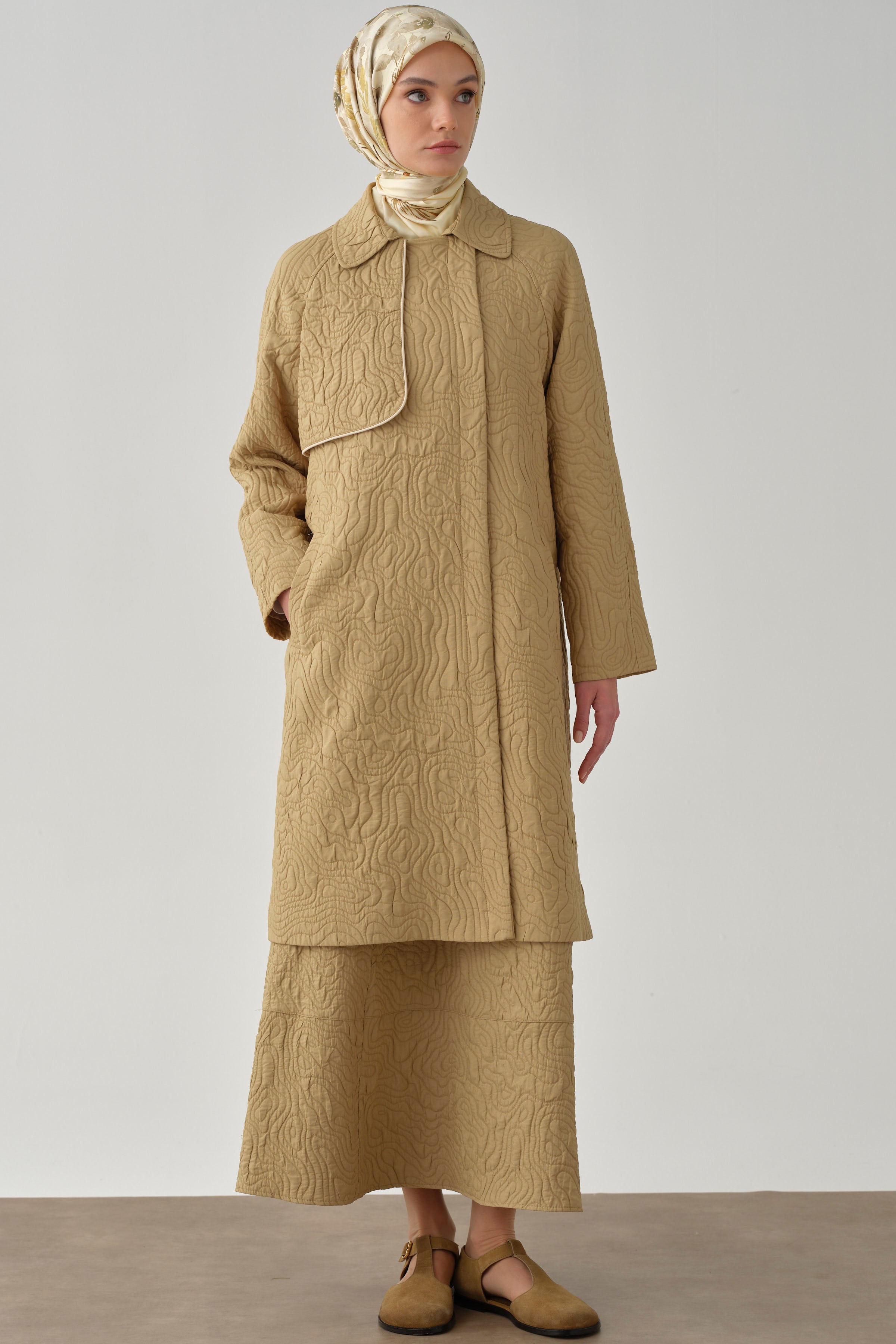 Biyeli Kruvaze Kapitone Kap - Camel TUGBA