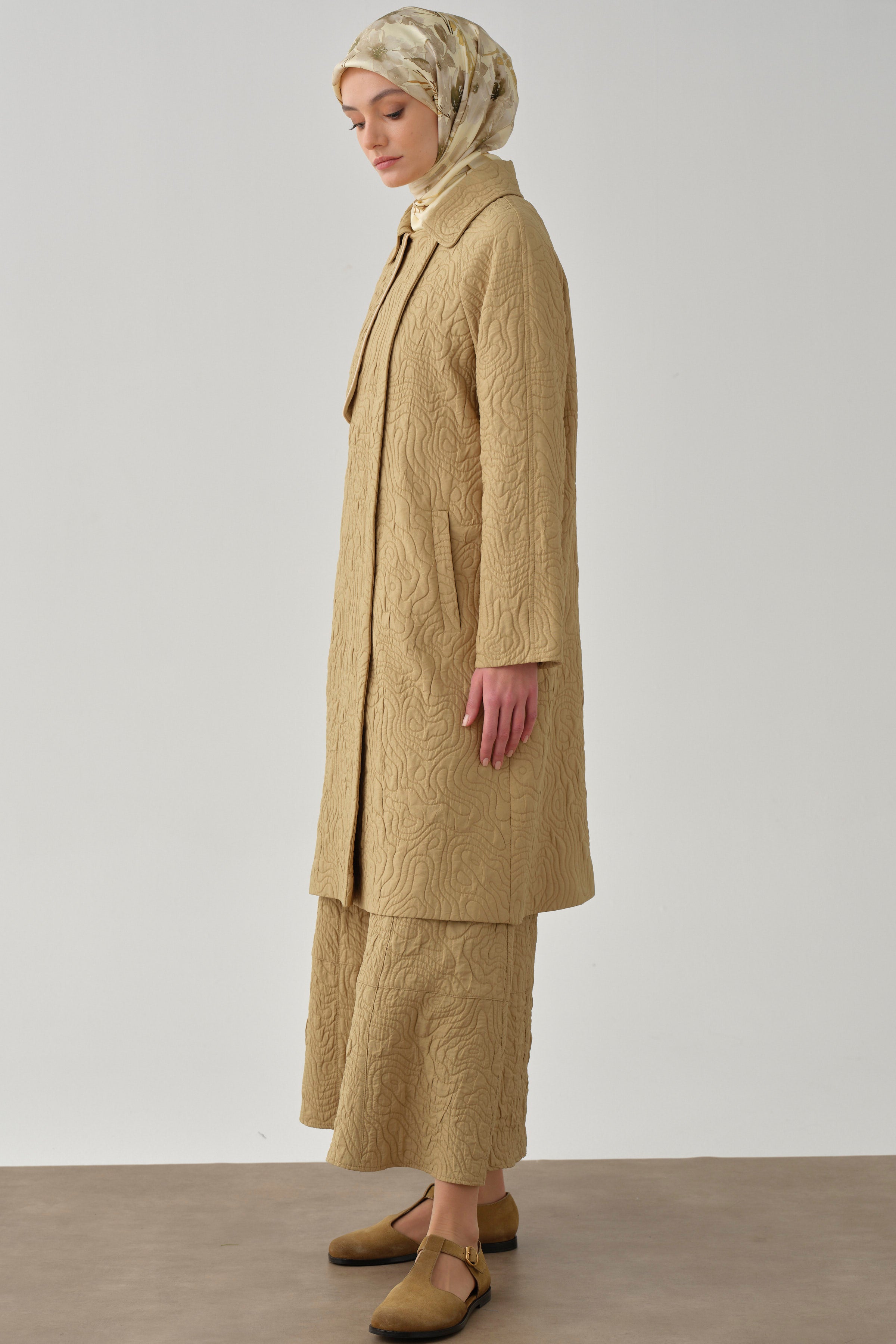 Biyeli Kruvaze Kapitone Kap - Camel TUGBA