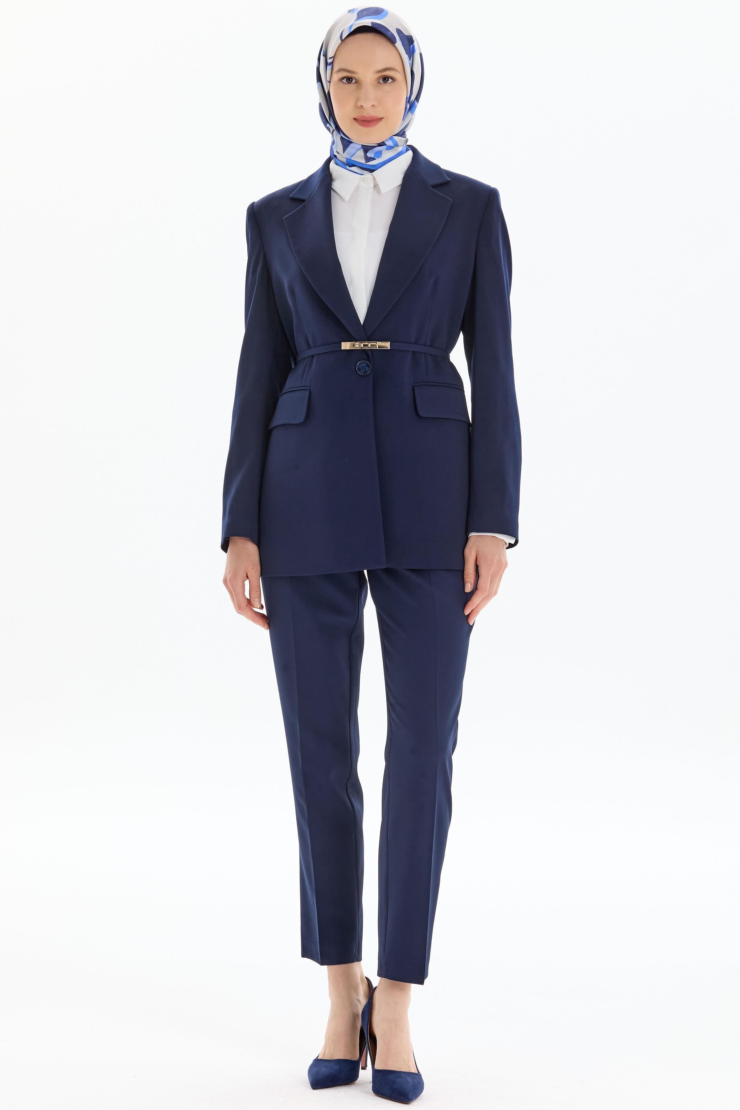 Blazer Yaka Yırtmaçlı Ceket - Lacivert TUGBA