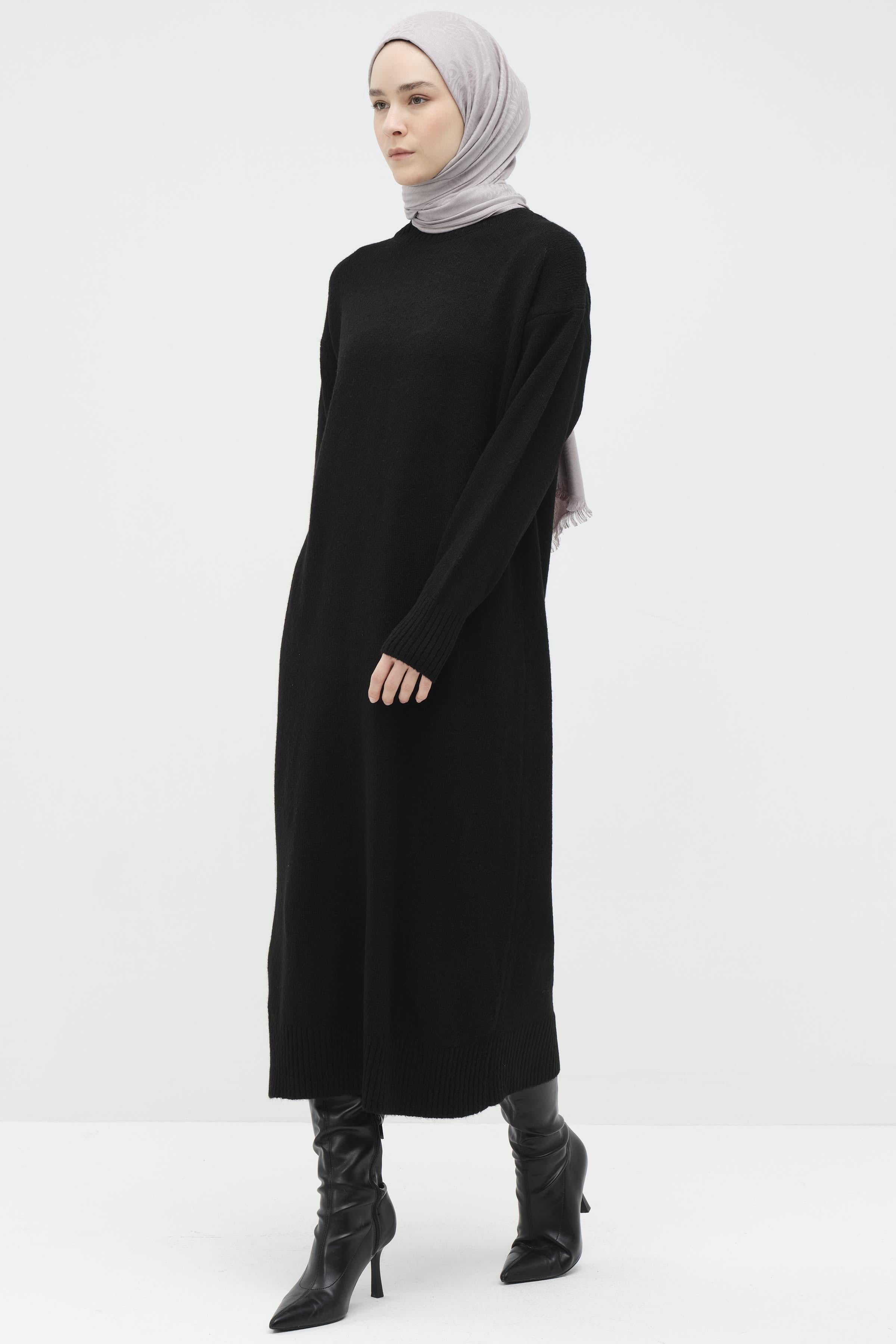 Boğazlı Triko Elbise - Siyah TUĞBA