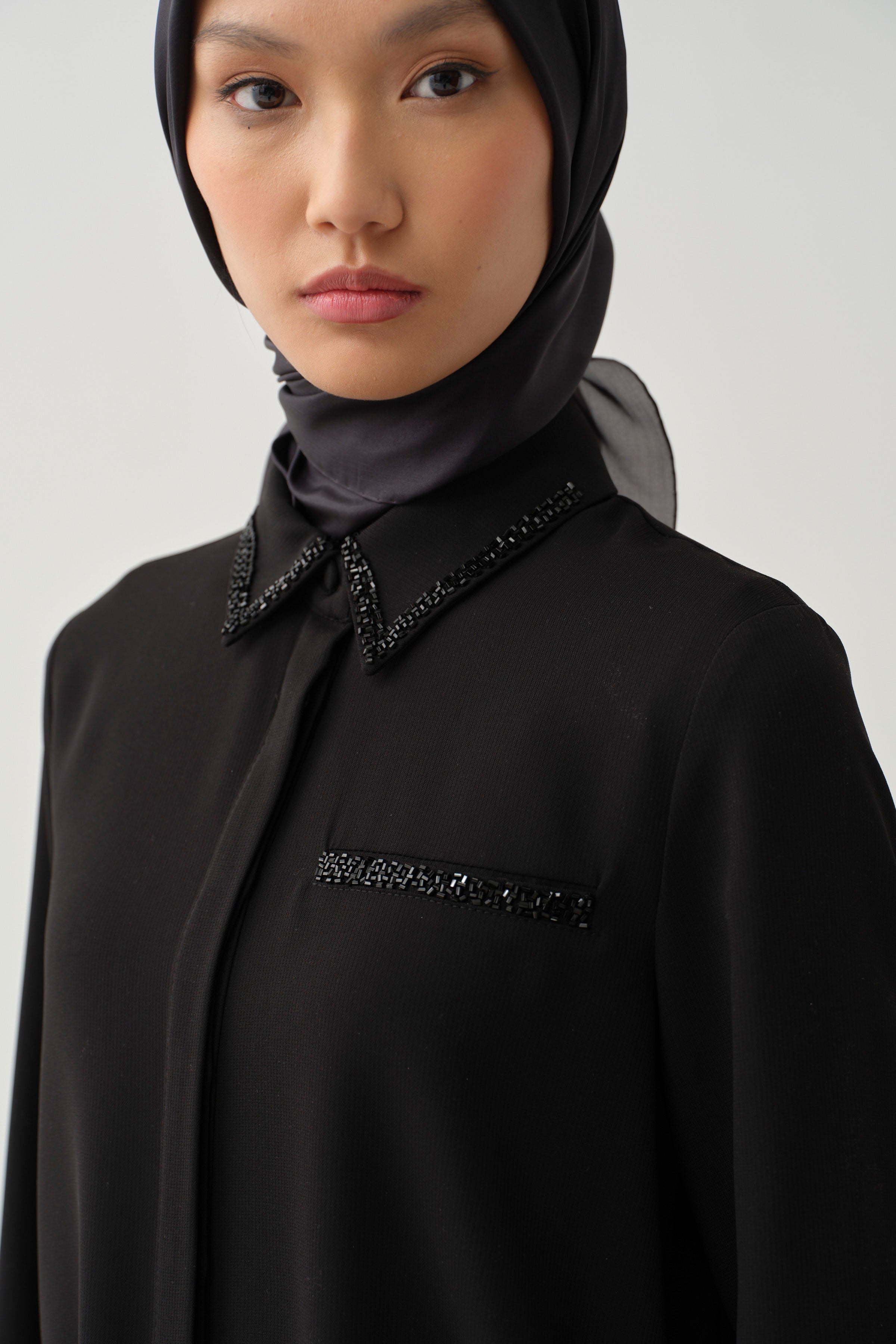 Boncuk İşleme Detaylı Tunik - Siyah TUGBA