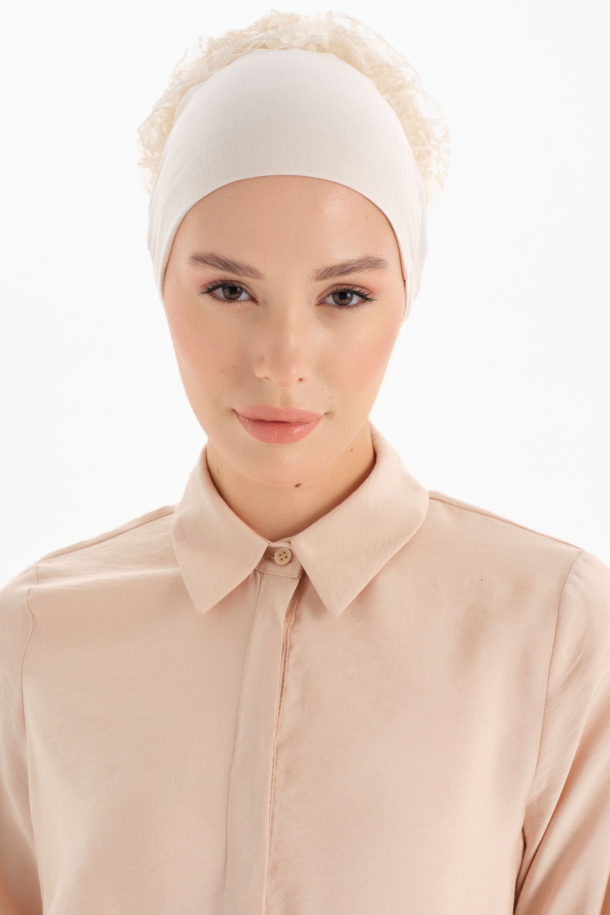 Dantelli Topuz Bone - Bej TUGBA