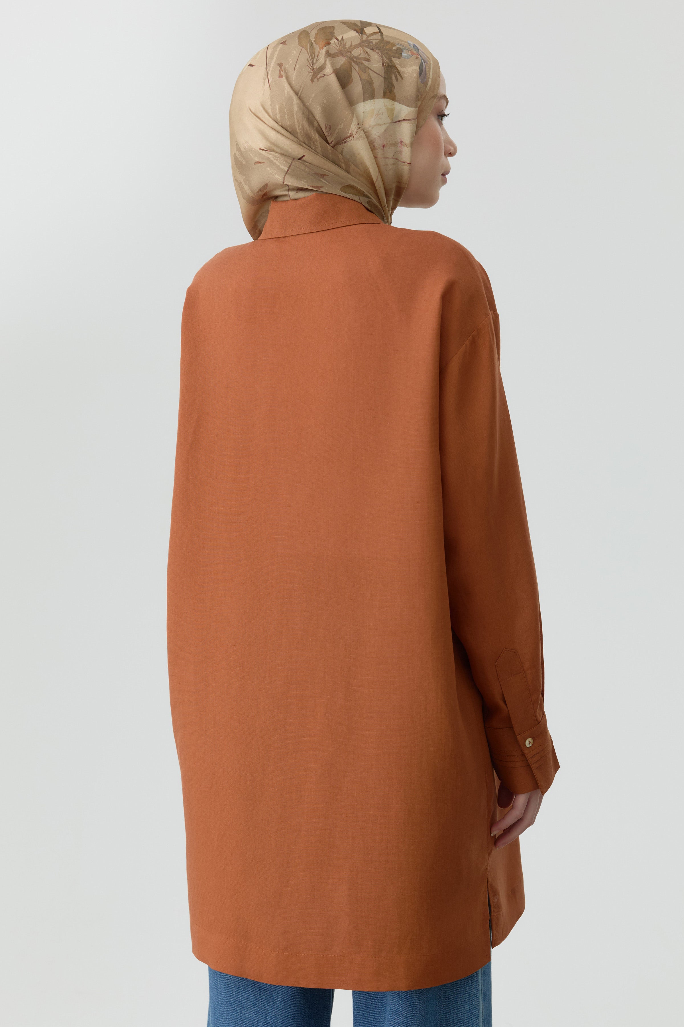 Brit Düğmeli Yırtmaçlı Tunik - Tarçın TUGBA