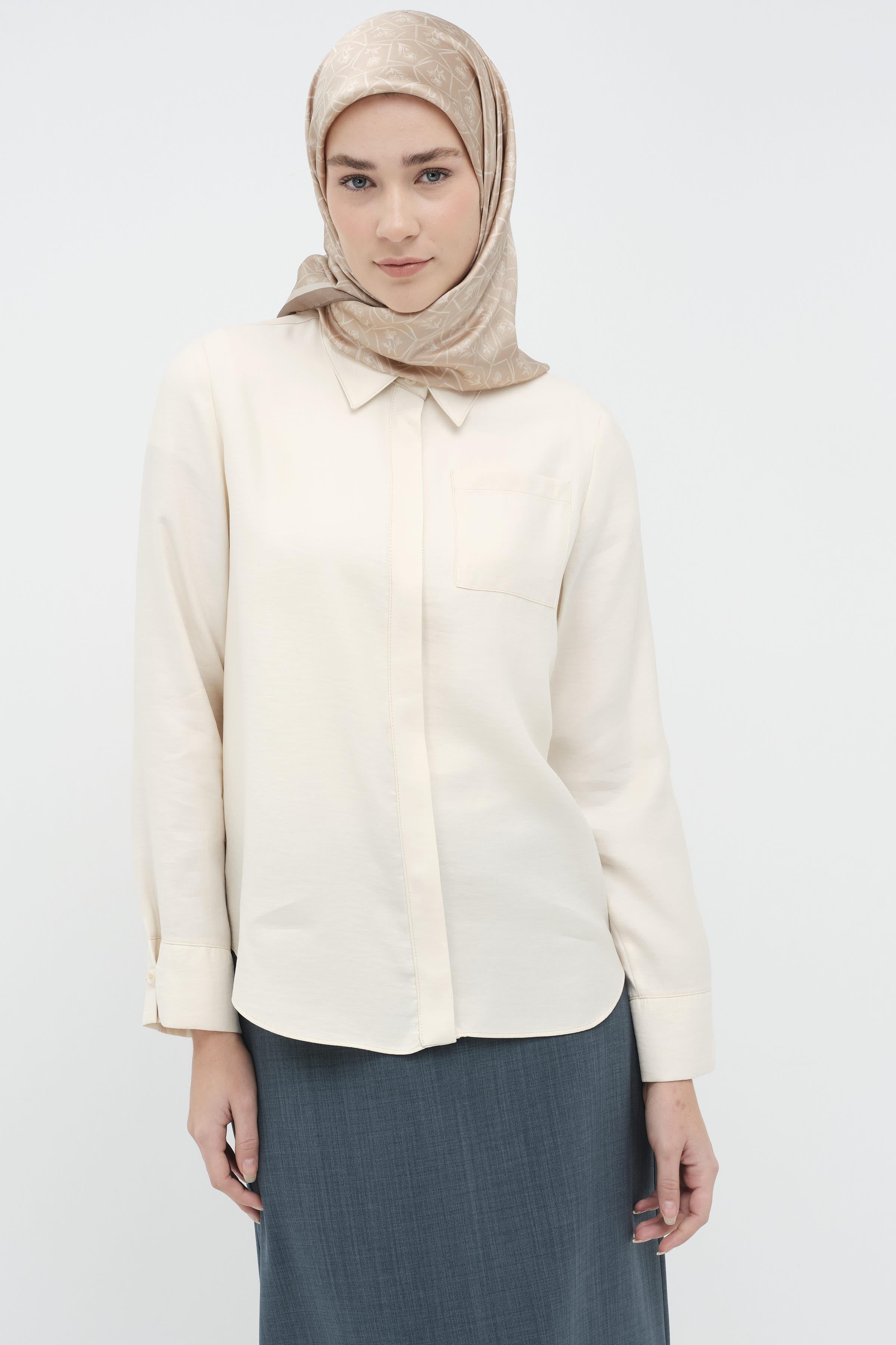 Britli Manşet Detaylı Gömlek - Ekru TUGBA