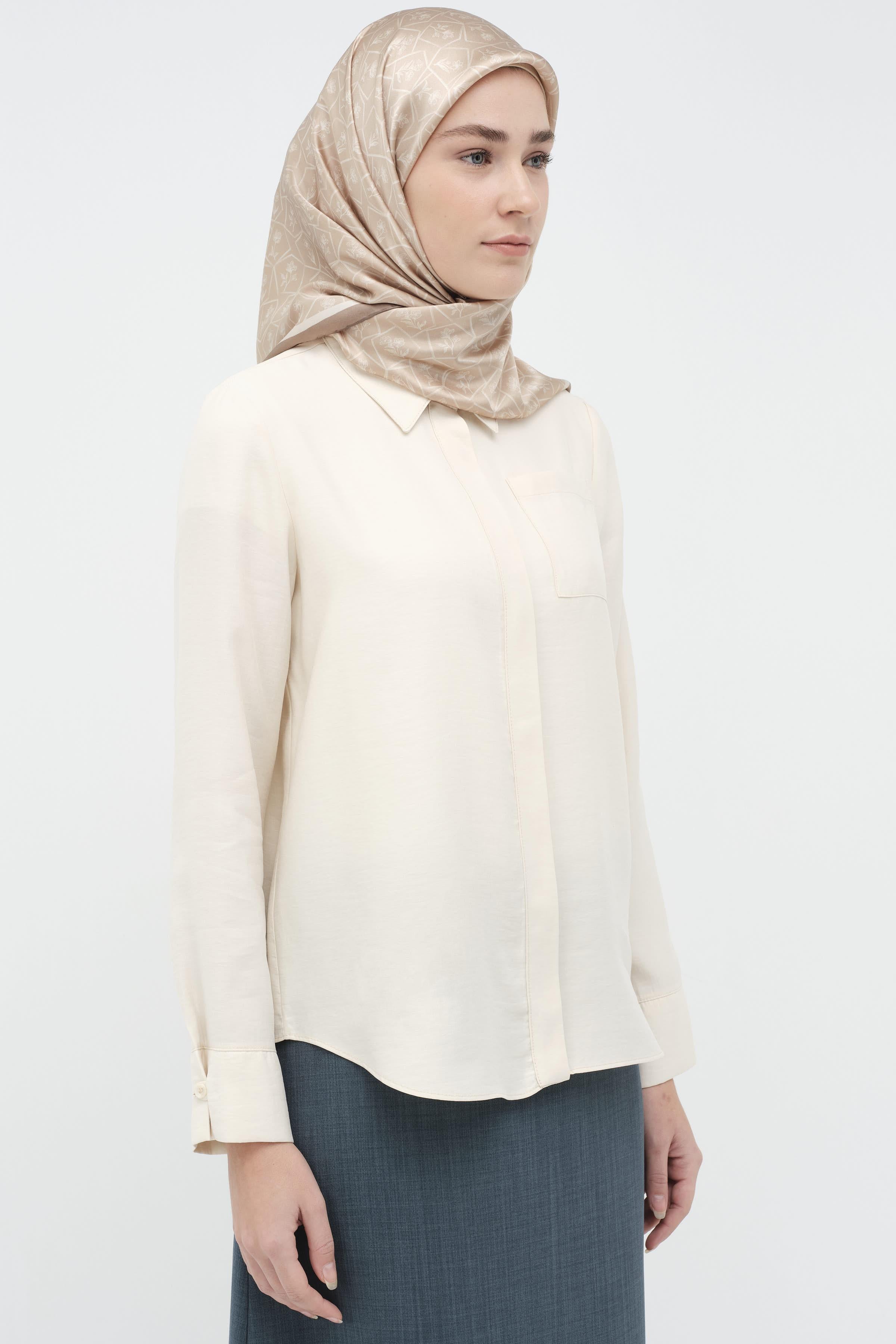 Britli Manşet Detaylı Gömlek - Ekru TUGBA